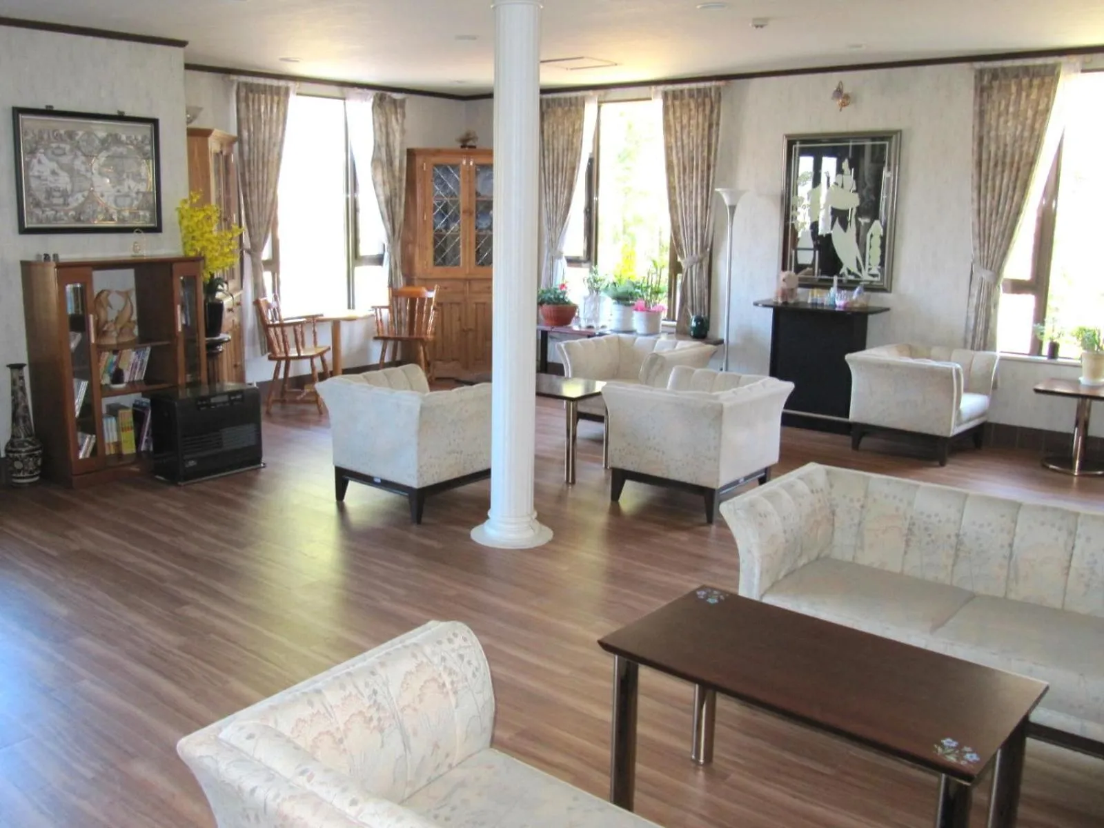 Lobby or reception in Chateau Le Fleur