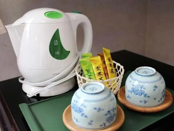 Coffee/tea facilities in Chateau Le Fleur