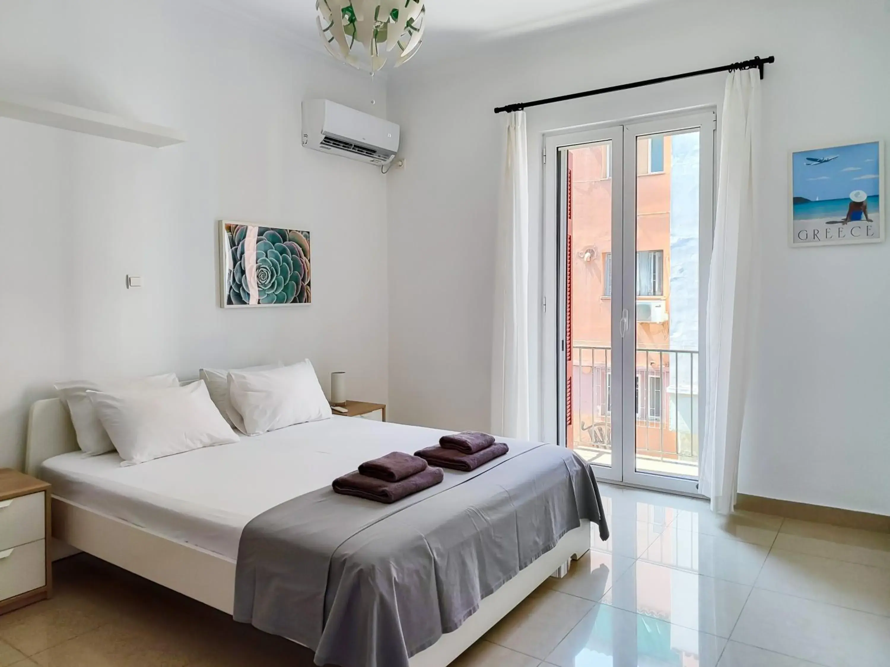 One-Bedroom Apartment in KYMA Apartments - Athens Acropolis 1 One-Bedroom Apartment in KYMA Apartments - Athens Acropolis 1
