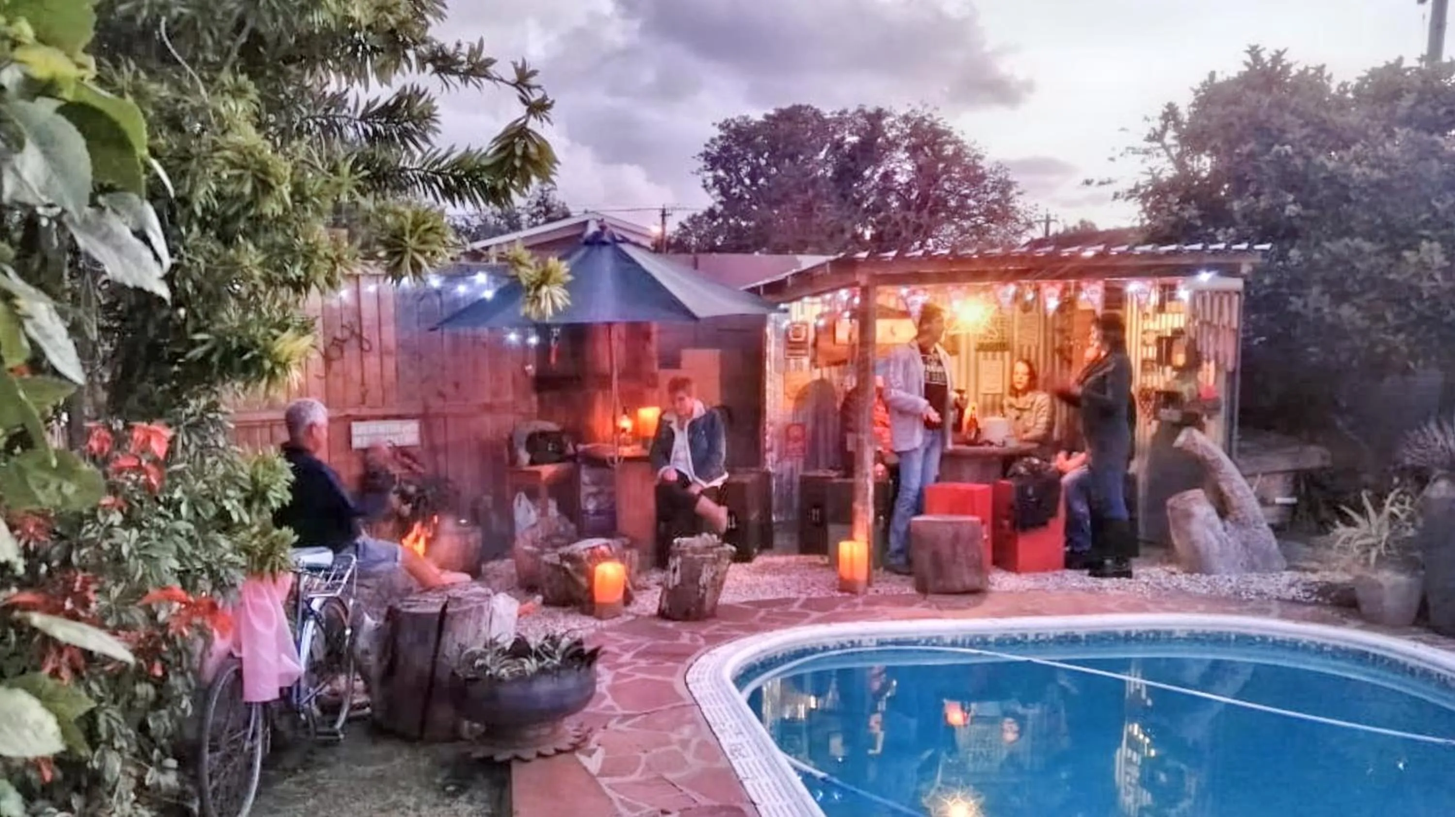 Swimming pool in Log Inn