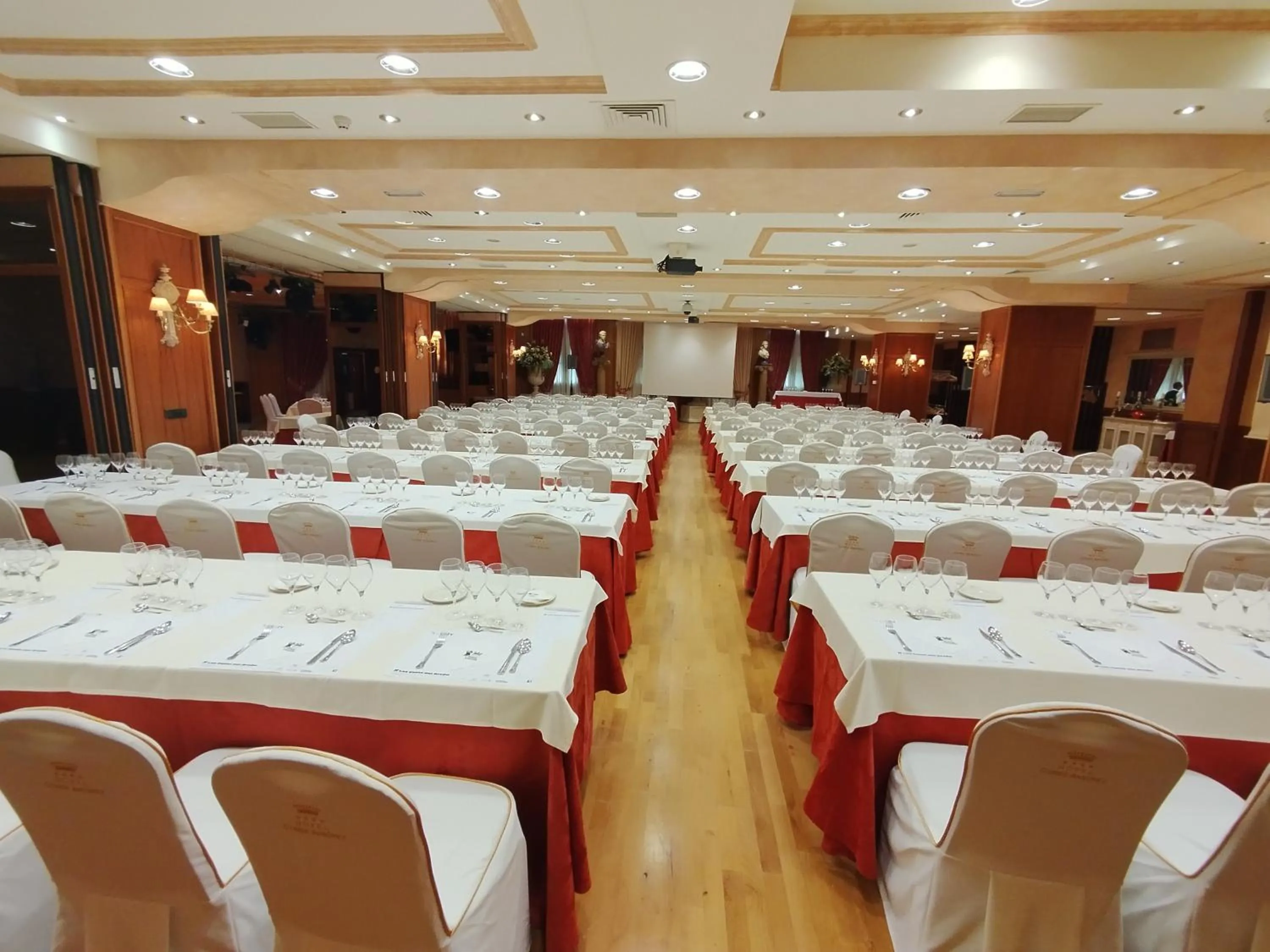 Meeting/conference room in Hotel Conde Ansúrez