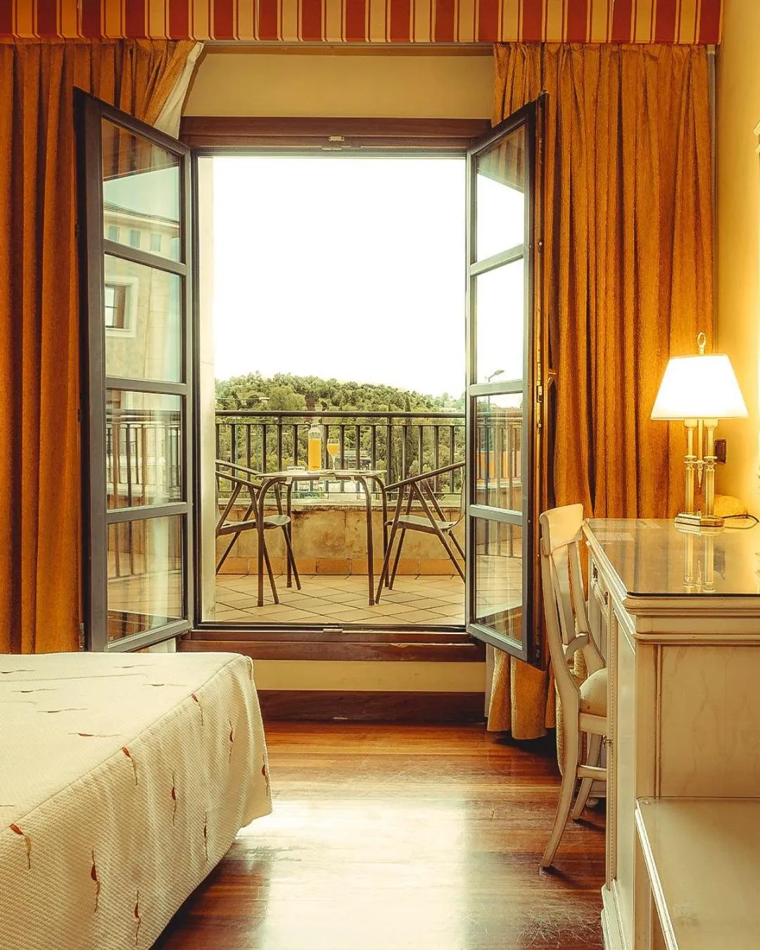 Bed in Hotel Conde Ansúrez