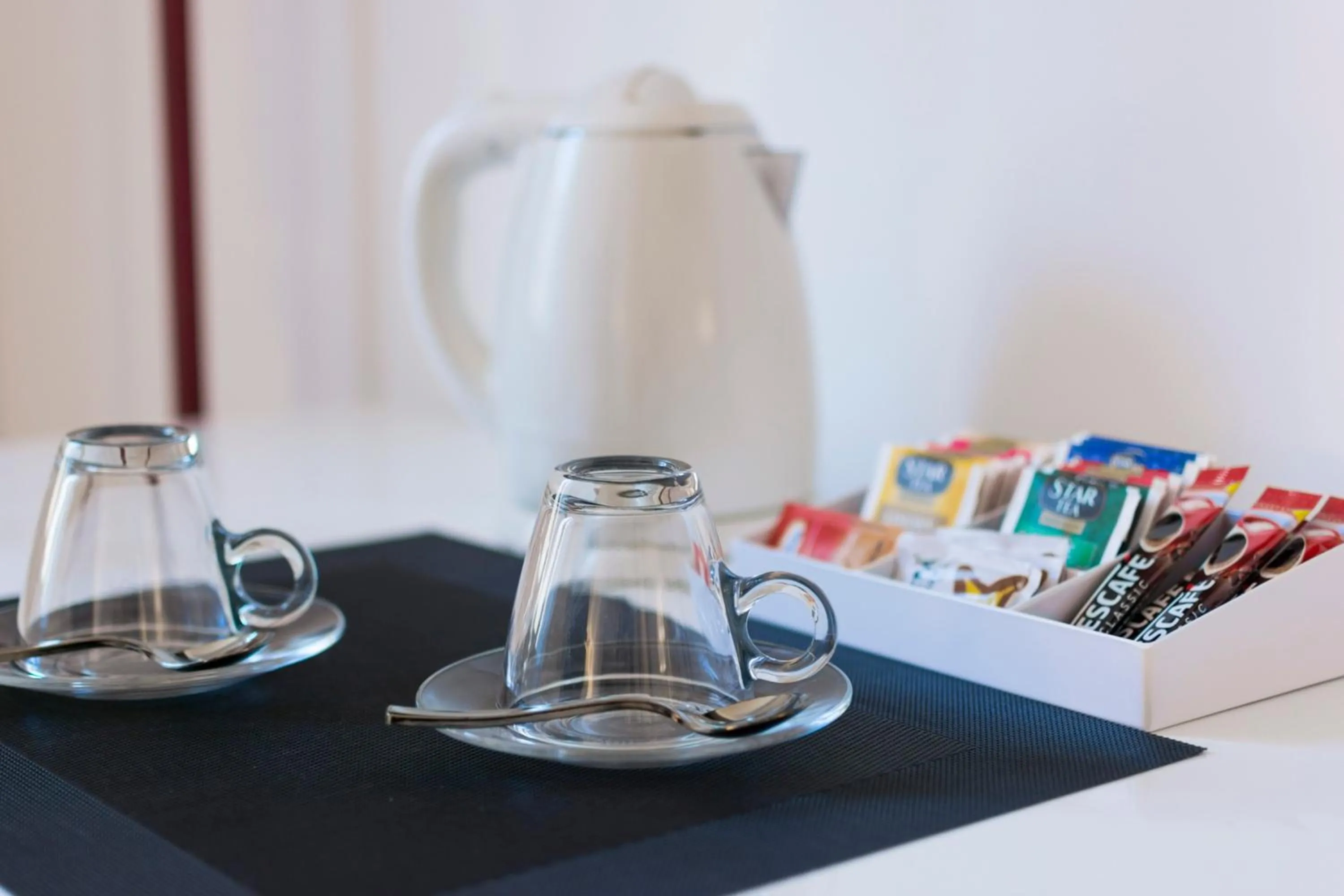 Coffee/tea facilities in Suite Cardinale