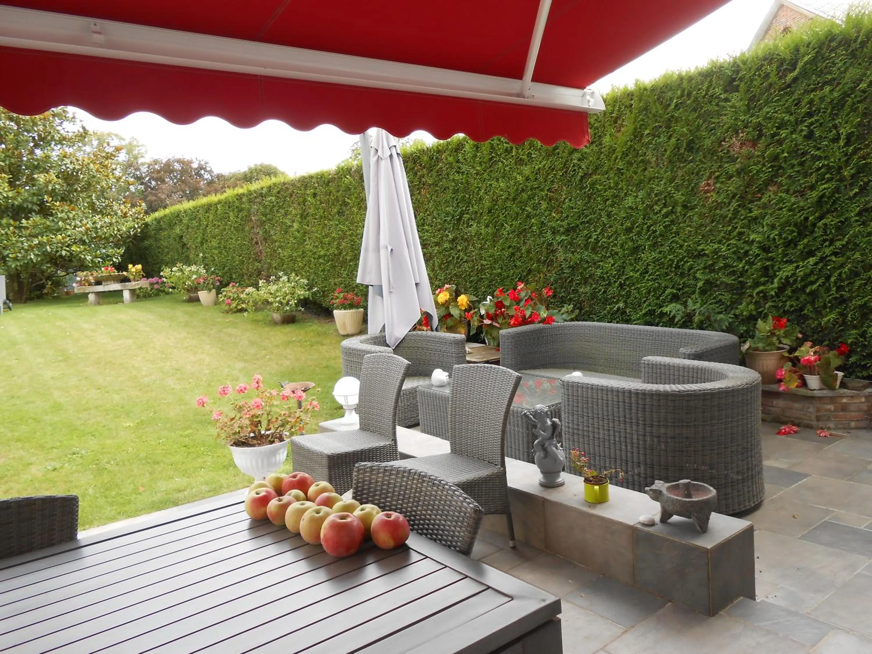 Decorative detail in LE RELAIS DU BON'EURE