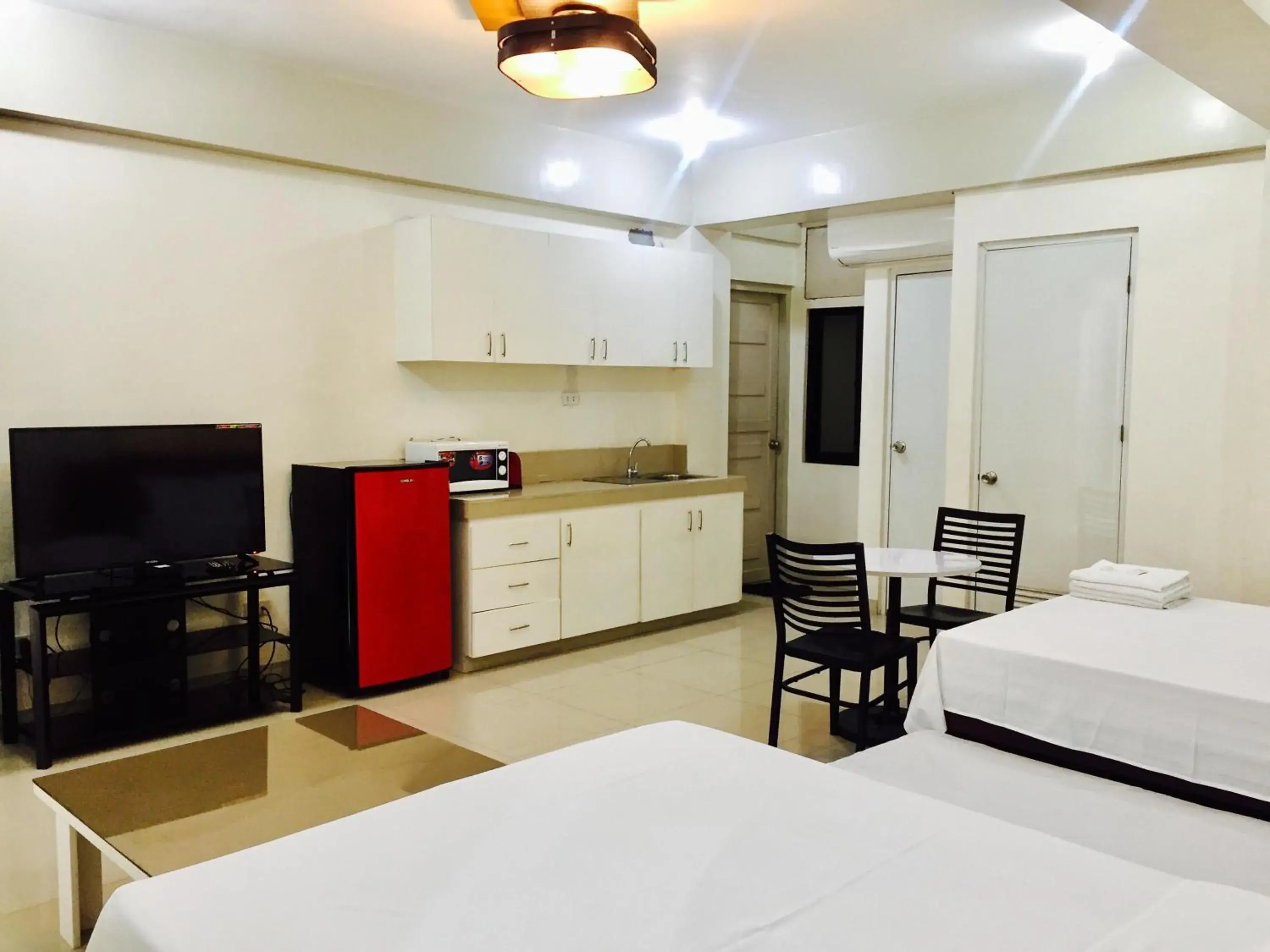 RESIDENCIA SAN VICENTE - PASAY -Budget Hotel RESIDENCIA SAN VICENTE - PASAY -Budget Hotel