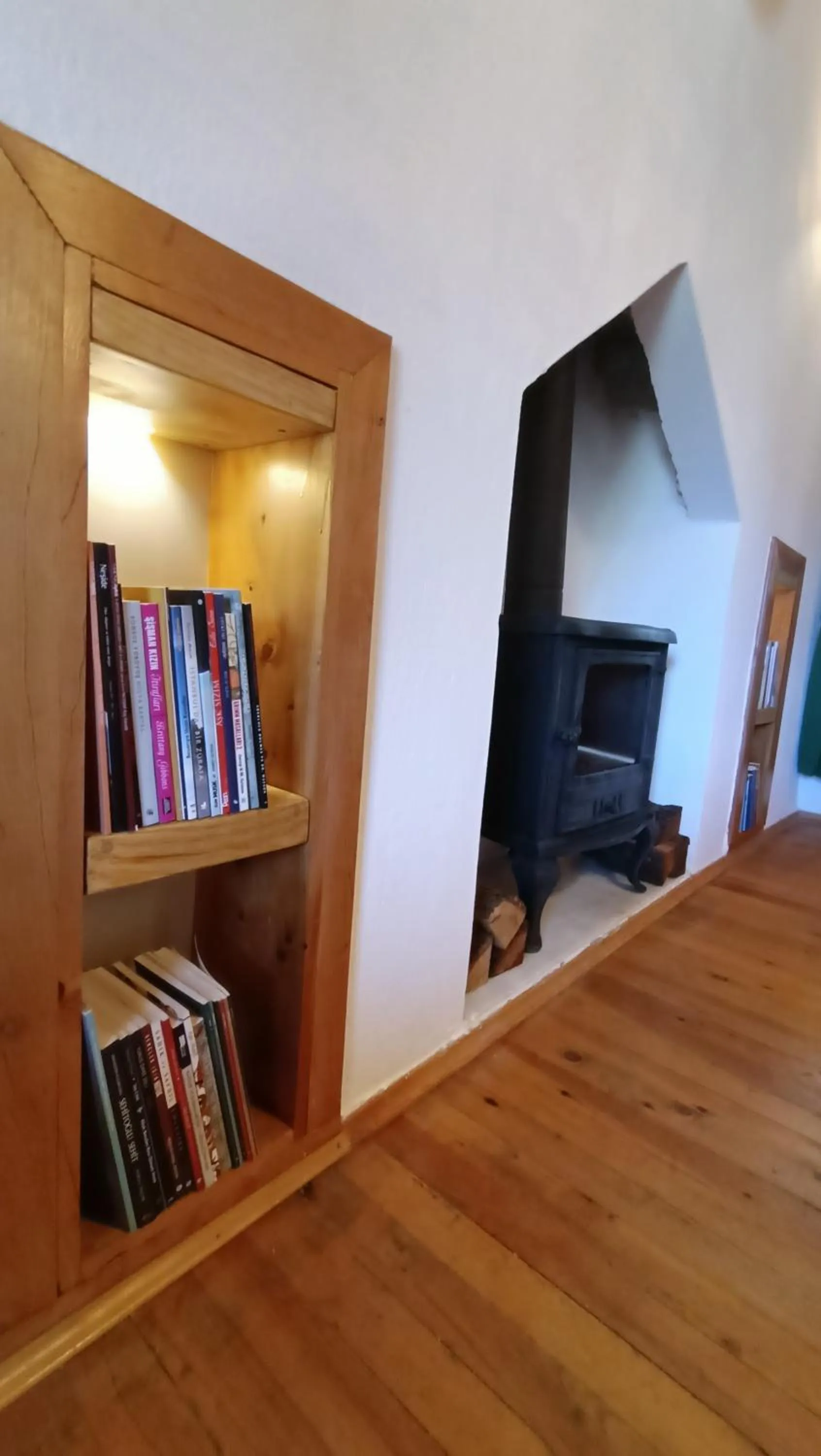 Library in Lycia Nature House