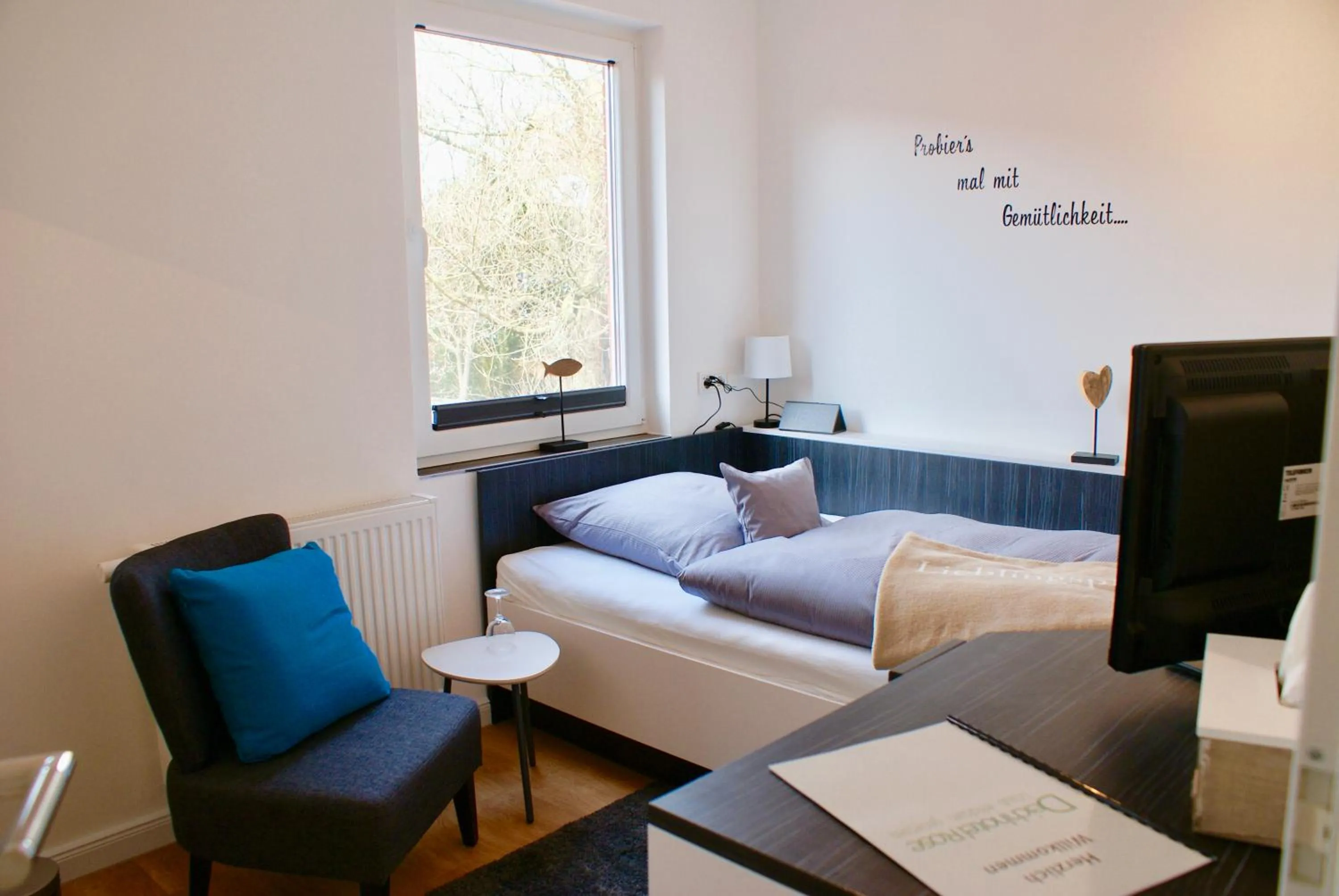 Photo of the whole room in Deichhotel Rose