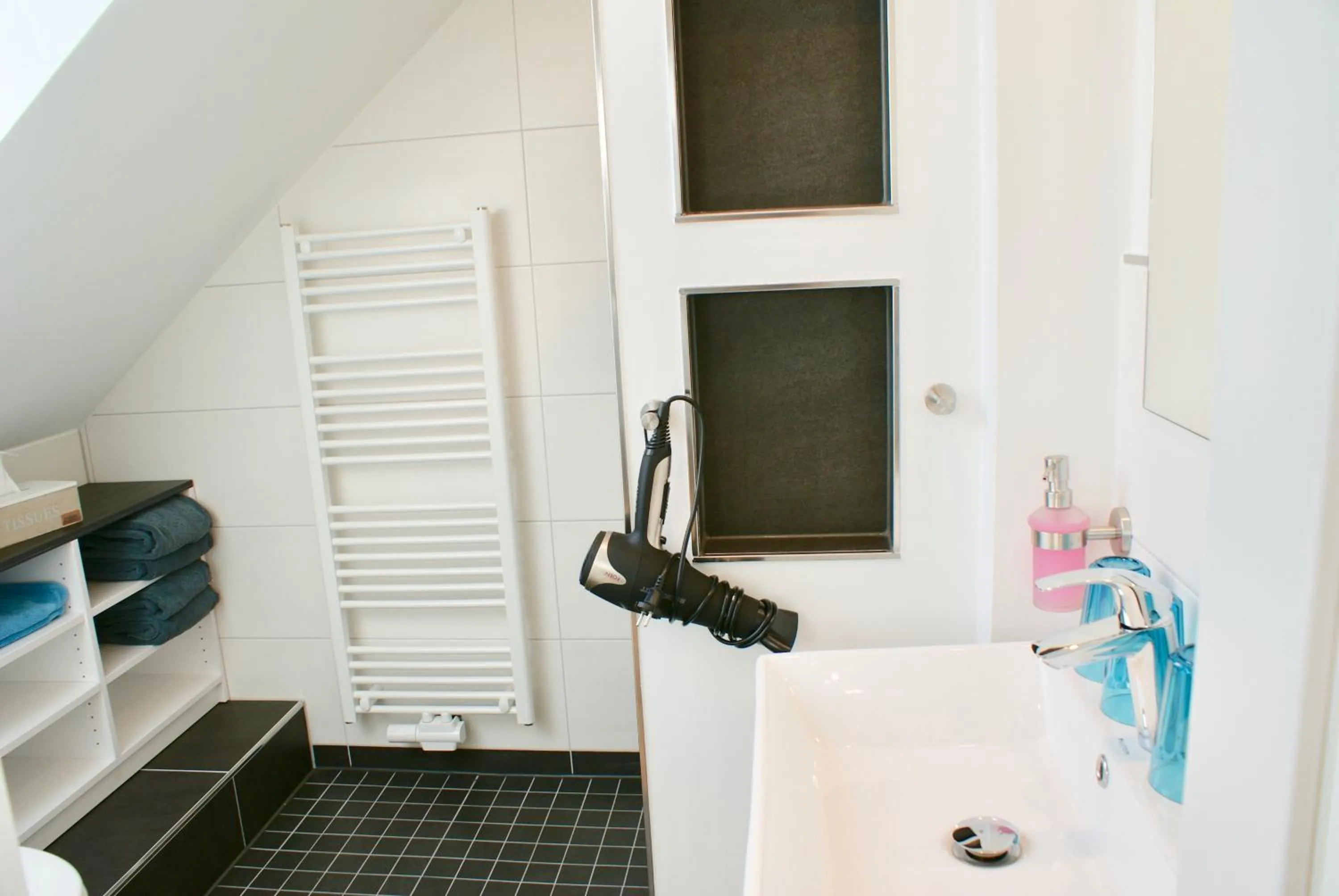 Bathroom in Deichhotel Rose