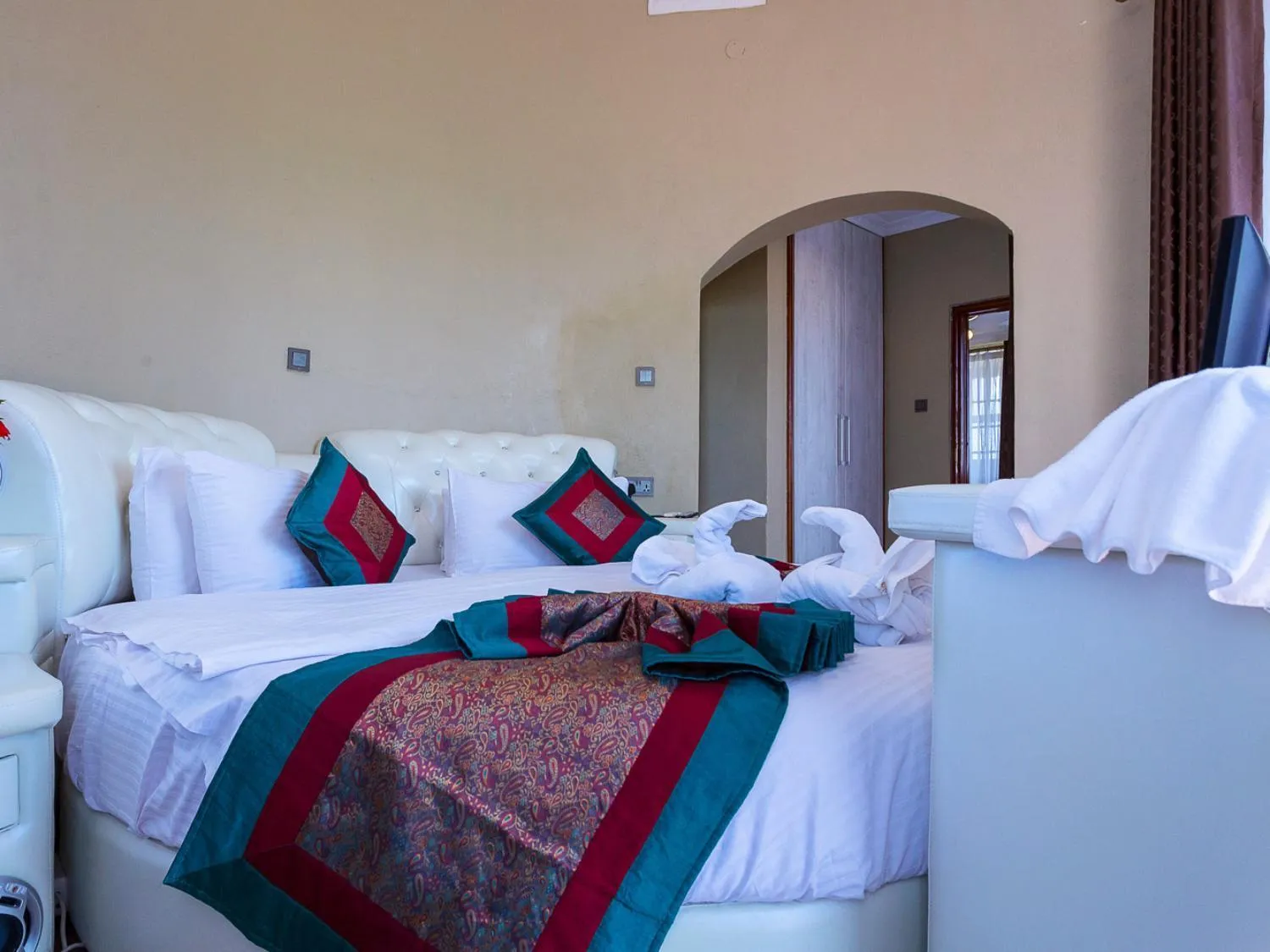 Bed in Comfort Gardens Sweetwaters