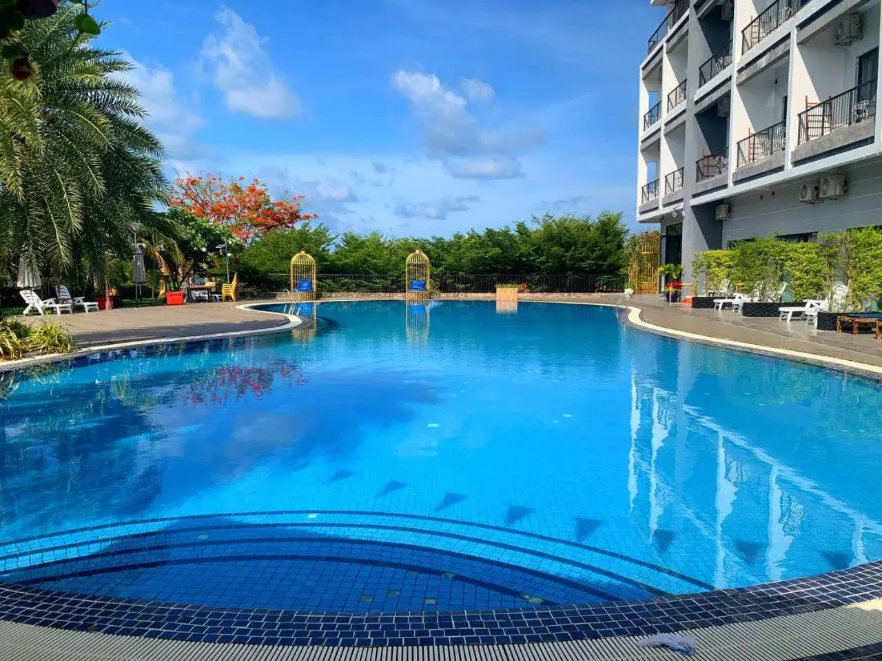 Restaurant/places to eat in KEP BAY HOTEL & RESORT Restaurant/places to eat in KEP BAY HOTEL & RESORT