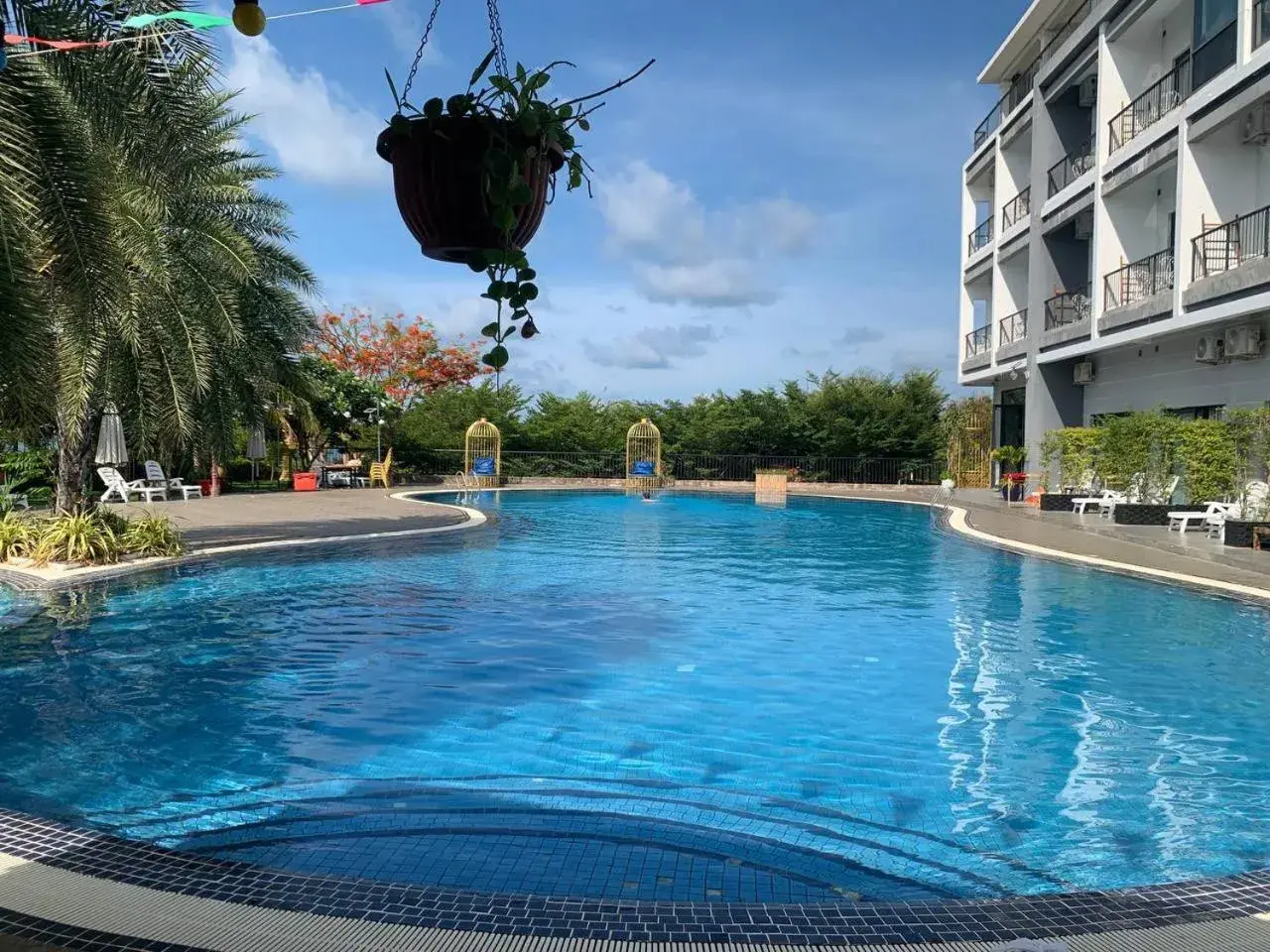 Restaurant/places to eat in KEP BAY HOTEL & RESORT Restaurant/places to eat in KEP BAY HOTEL & RESORT