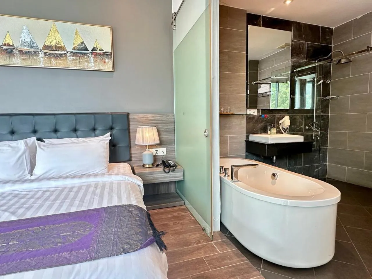 Bath, Bed in KEP BAY HOTEL & RESORT