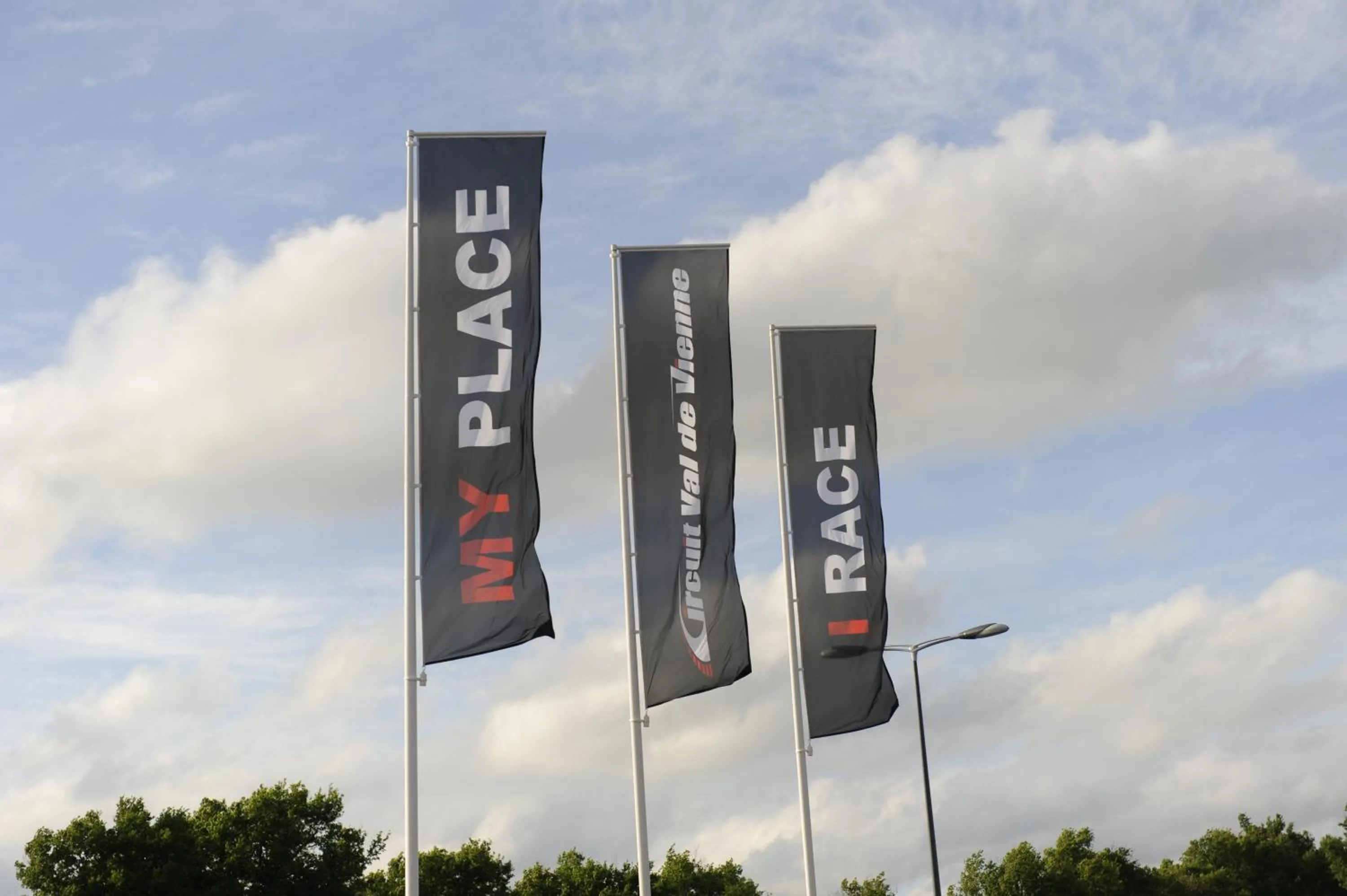 Nearby landmark in Résidence des Pilotes