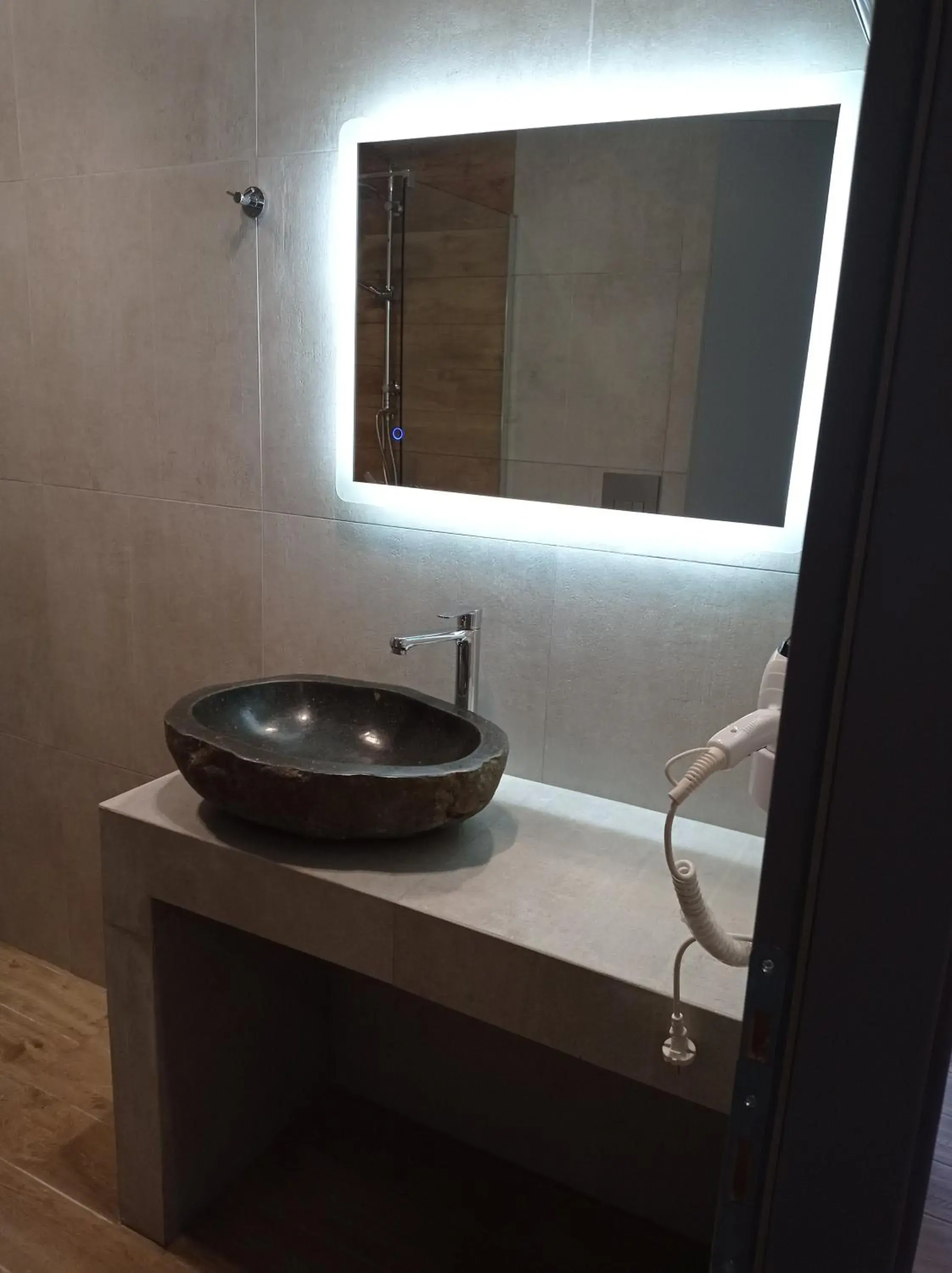 Two-Bedroom Deluxe Apartment in Cavo D' Oro Complex Two-Bedroom Deluxe Apartment in Cavo D' Oro Complex