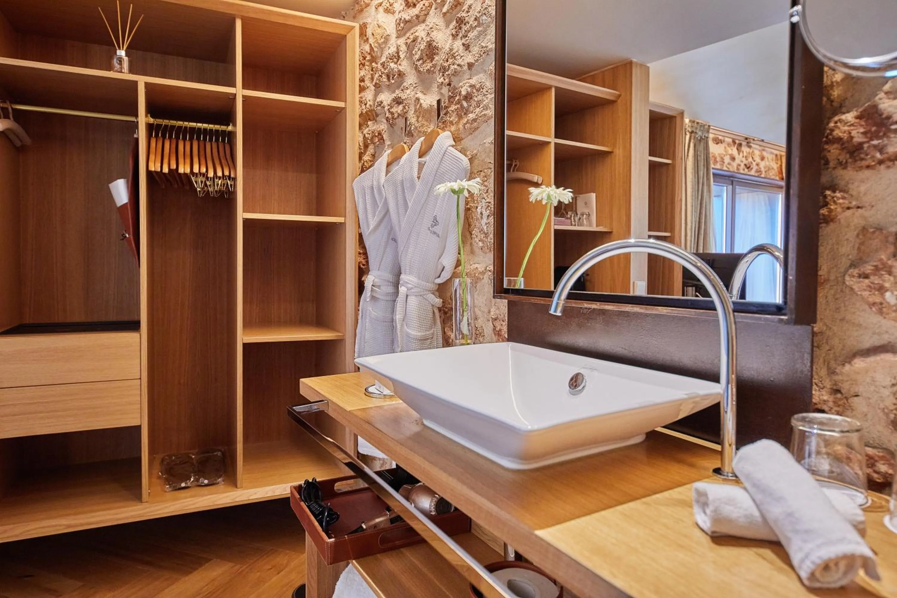 Bathroom in Sa Creu Nova Petit Palais Art & Spa