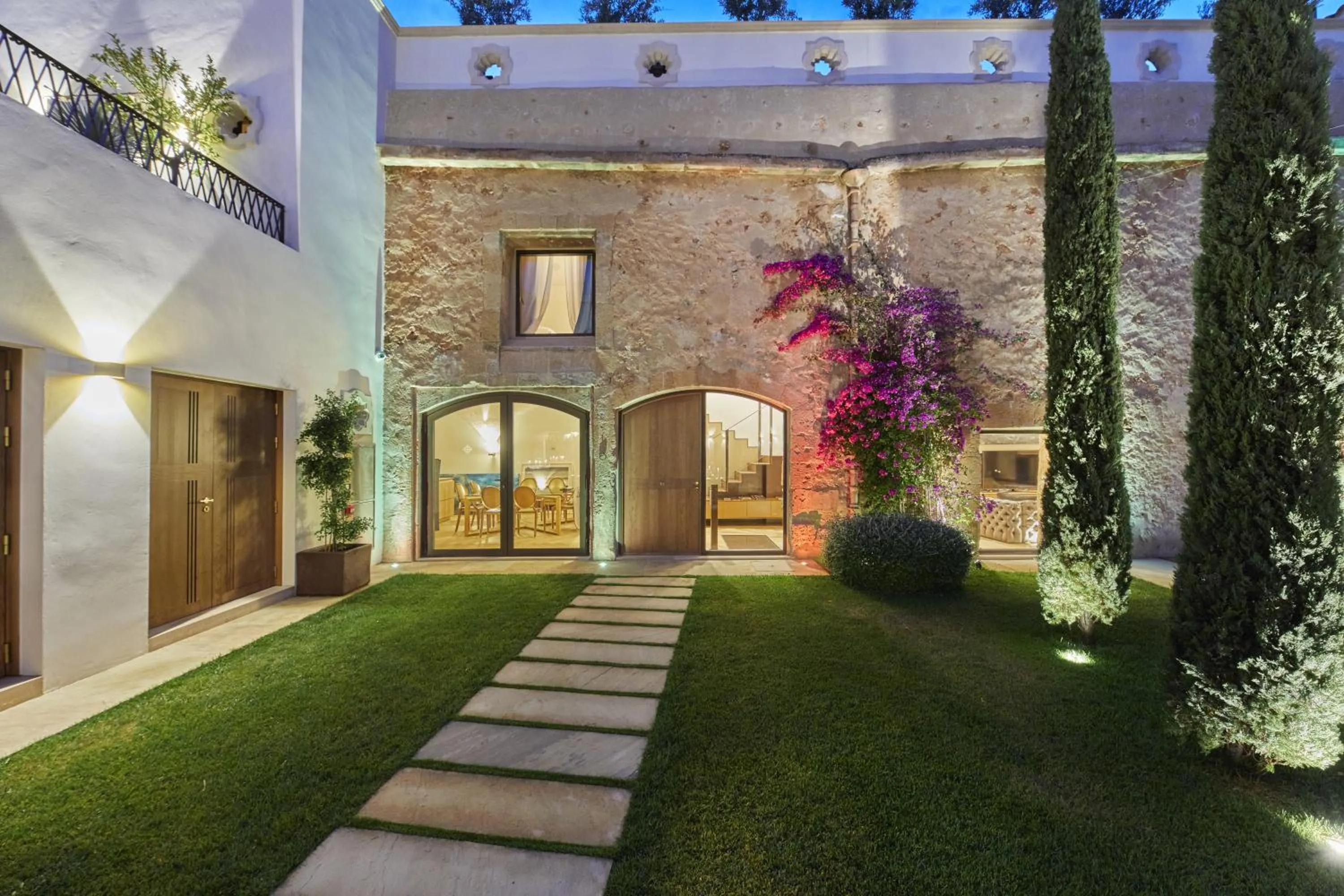 Garden in Sa Creu Nova Petit Palais Art & Spa