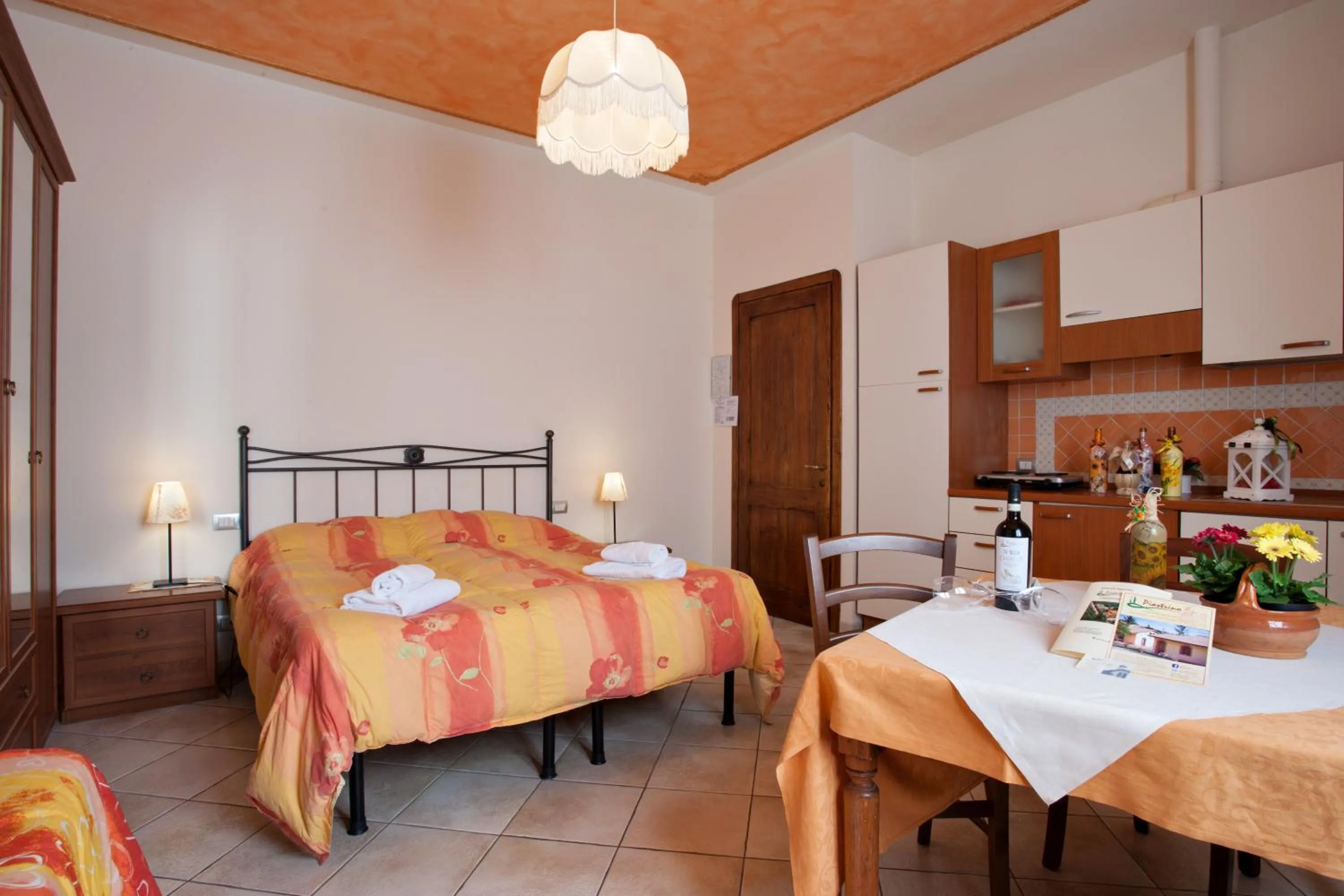 Photo of the whole room, Bed in Agriturismo Il Piastrino