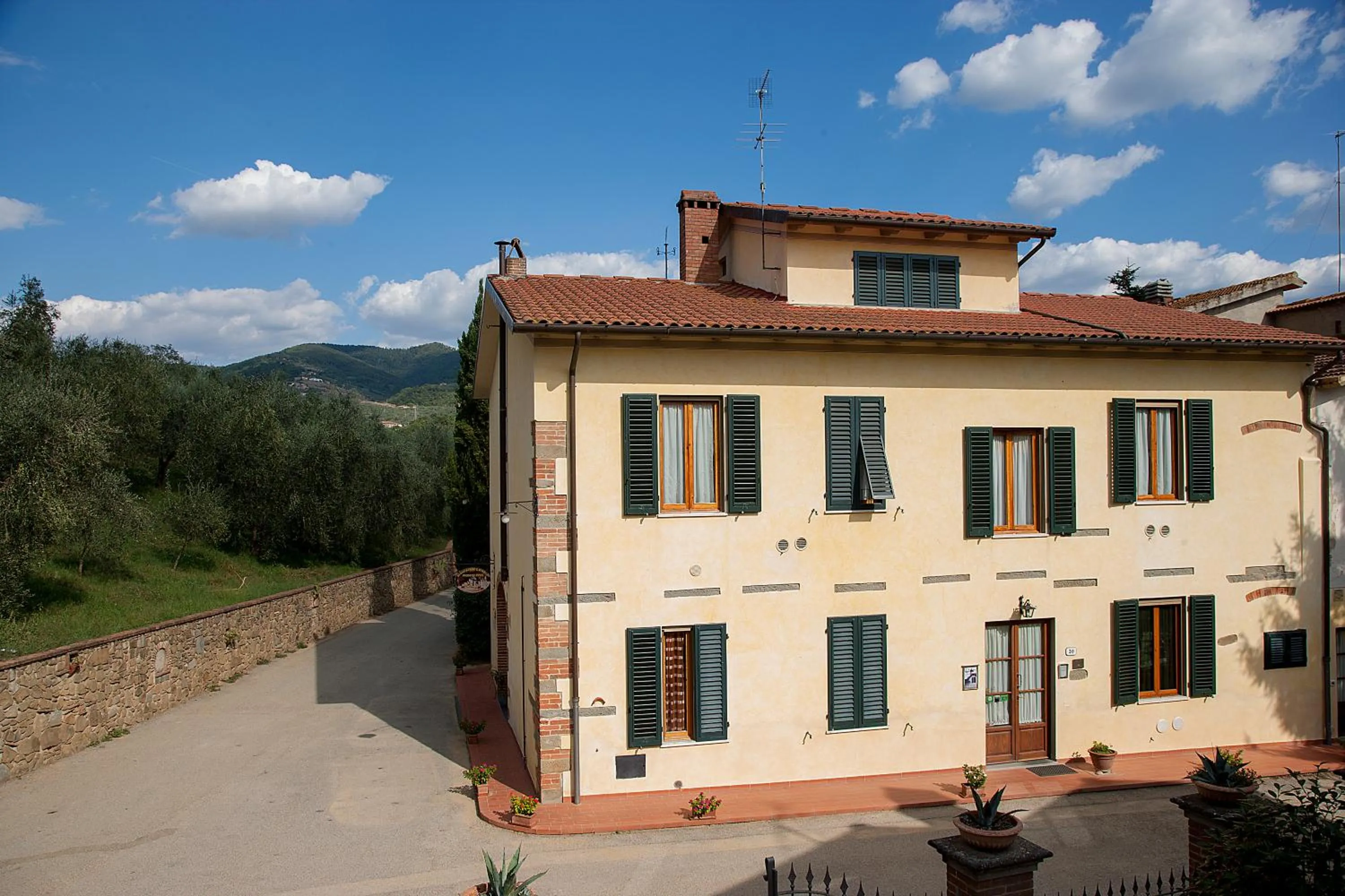Facade/entrance in Agriturismo Il Piastrino