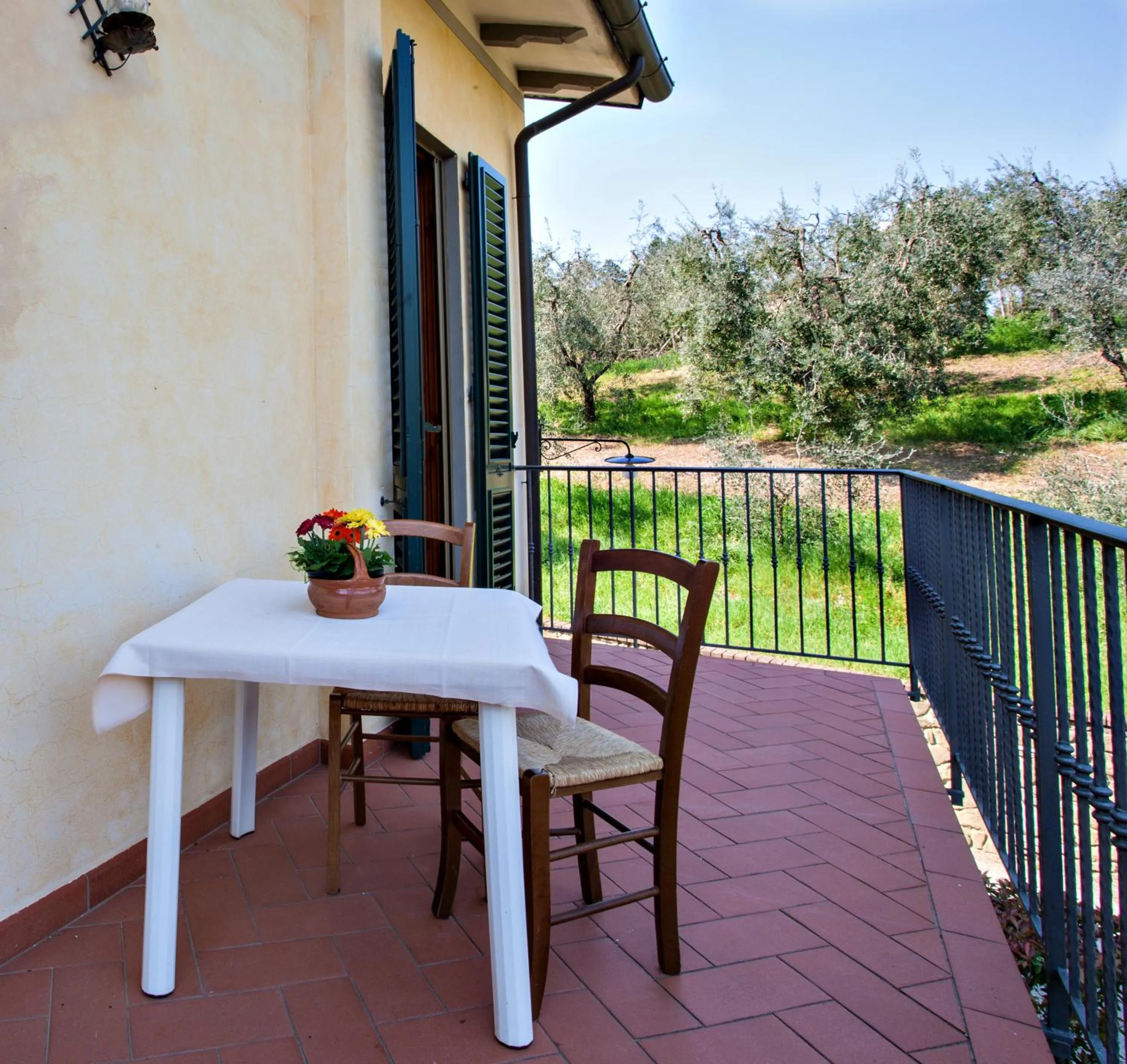 Garden view in Agriturismo Il Piastrino