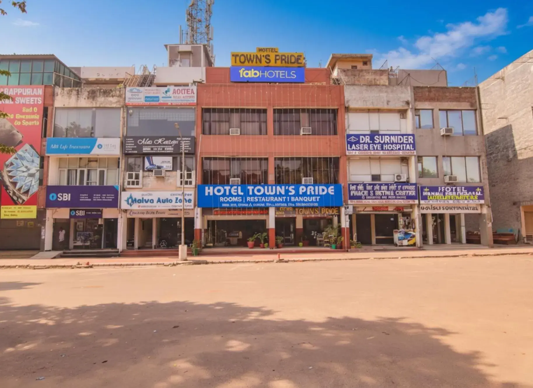 Property building in FabHotel Town Pride Property building in FabHotel Town Pride