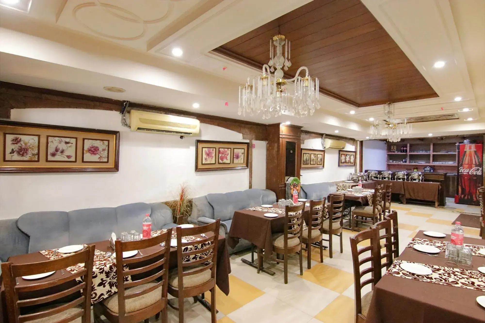 Restaurant/places to eat in FabHotel Town Pride Restaurant/places to eat in FabHotel Town Pride