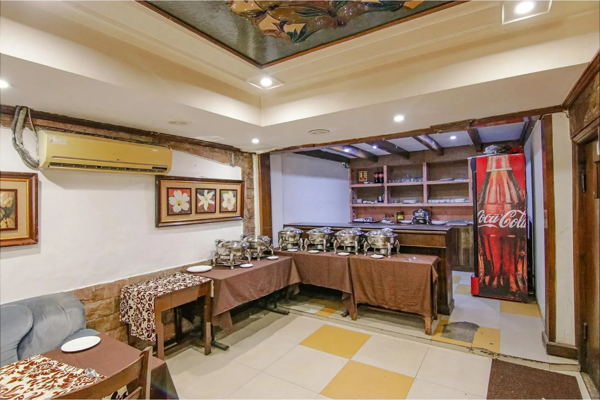 Restaurant/places to eat in FabHotel Town Pride Restaurant/places to eat in FabHotel Town Pride