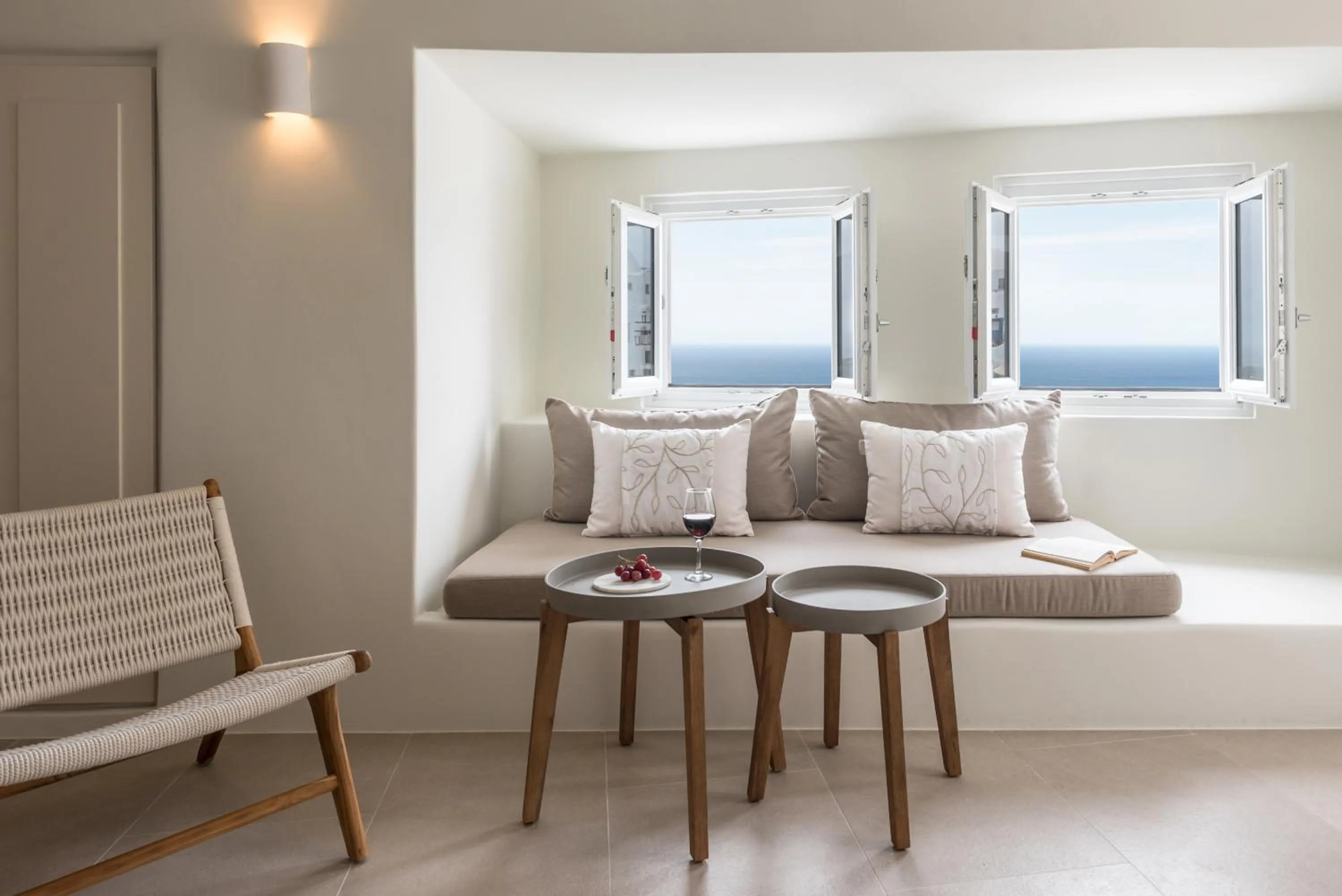 Art Maisons Oia Castle