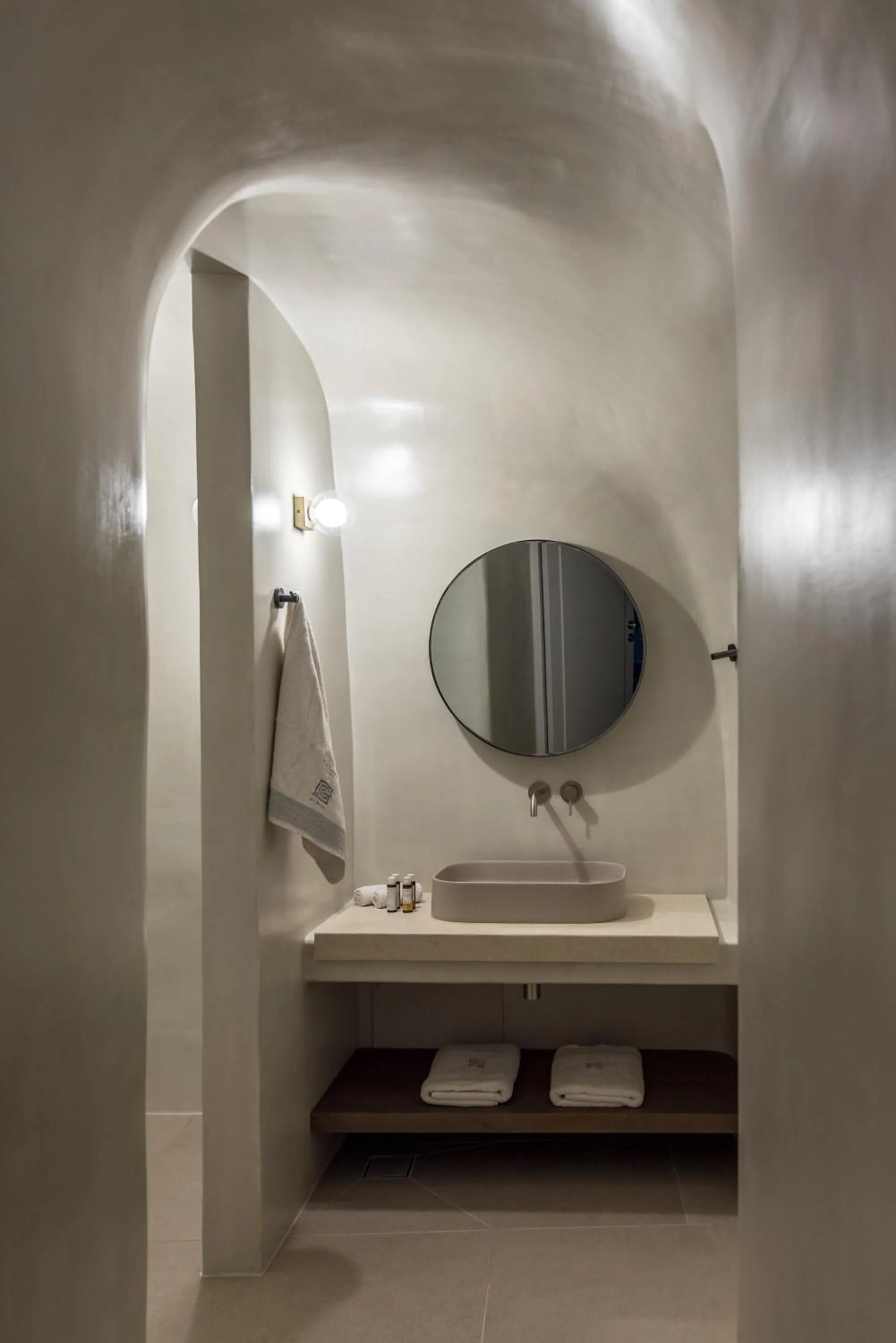 Bathroom in Art Maisons Oia Castle