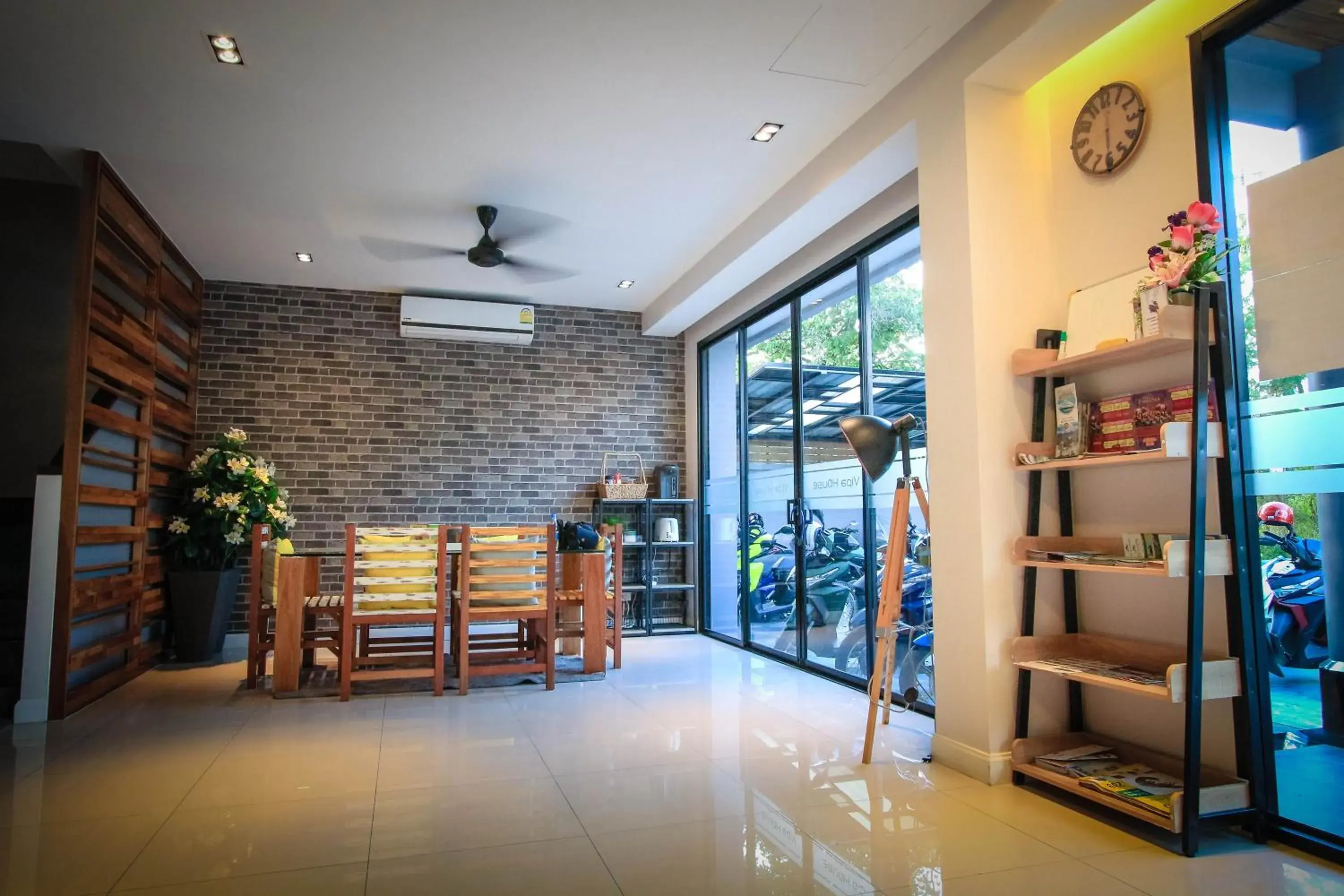 Lobby or reception in Vipa House Phuket - SHA Extra Plus Lobby or reception in Vipa House Phuket - SHA Extra Plus