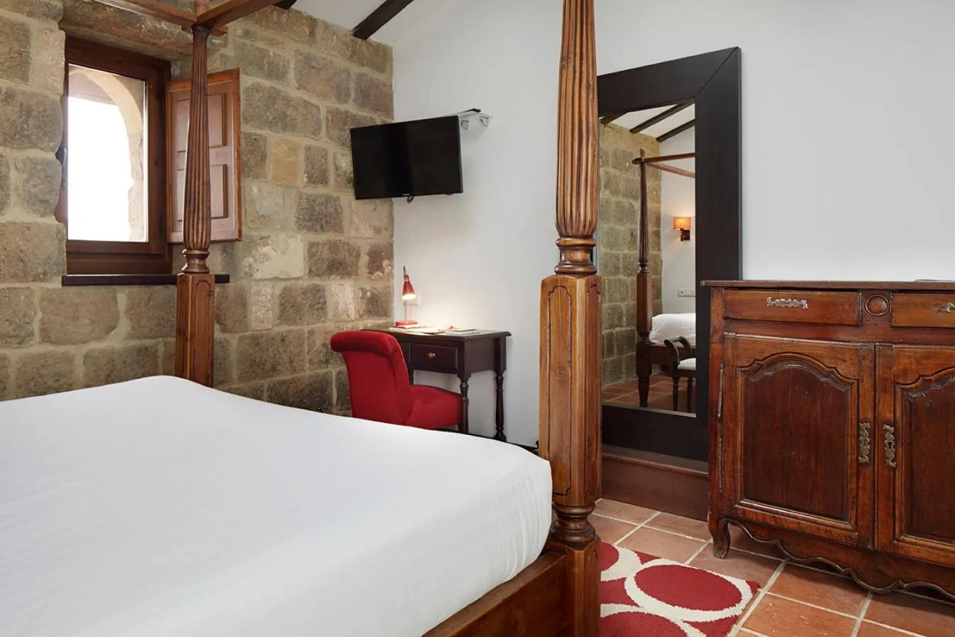 Bed in Saiaz Getaria Hotela