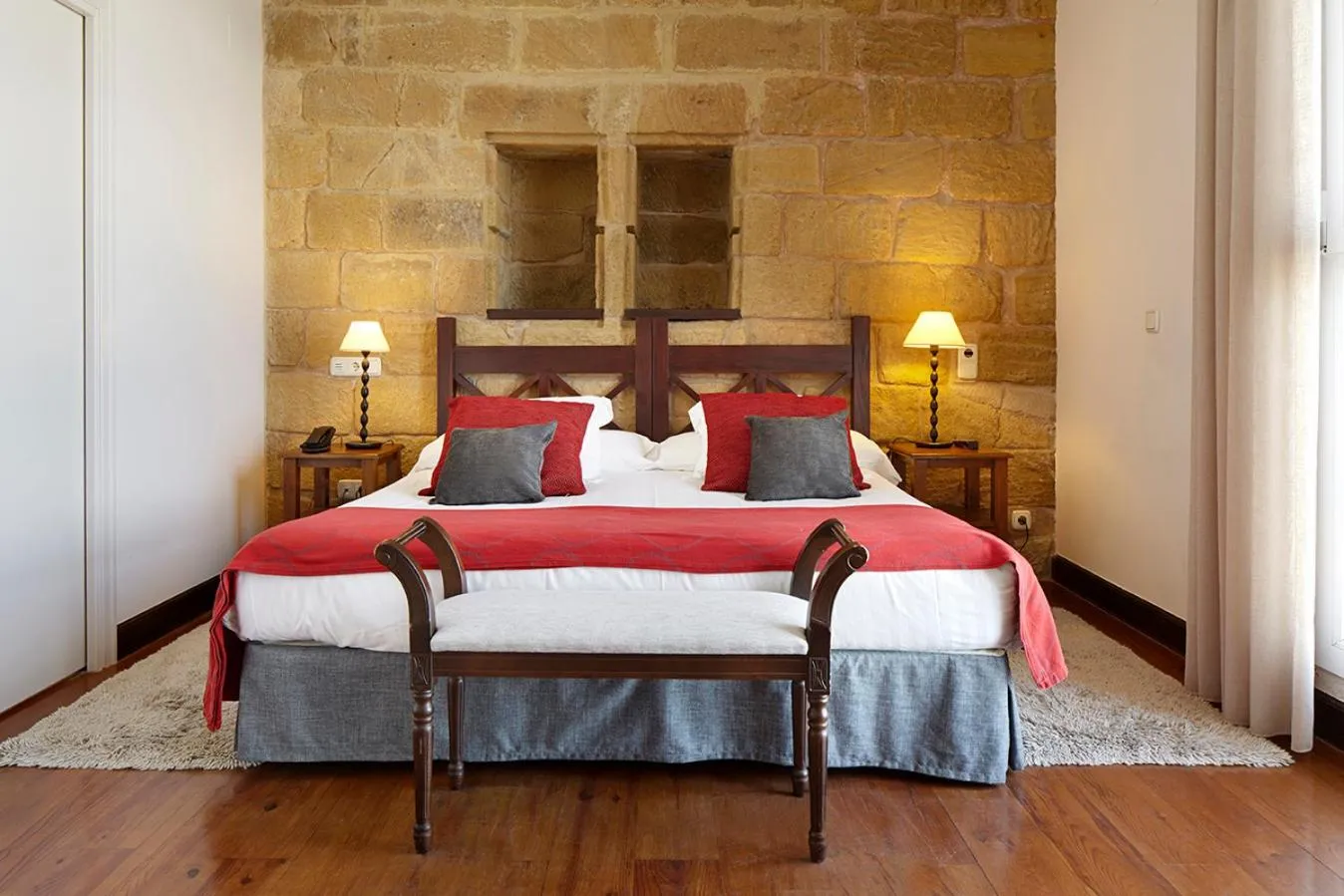 Bed in Saiaz Getaria Hotela