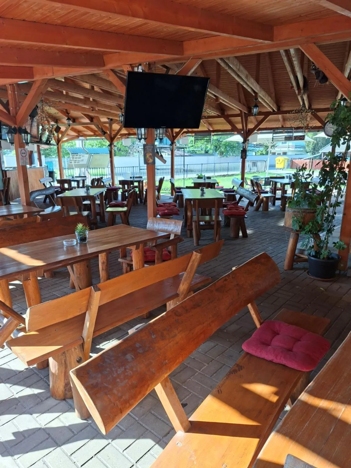 Grill Terasz Étterem és Szálláshely