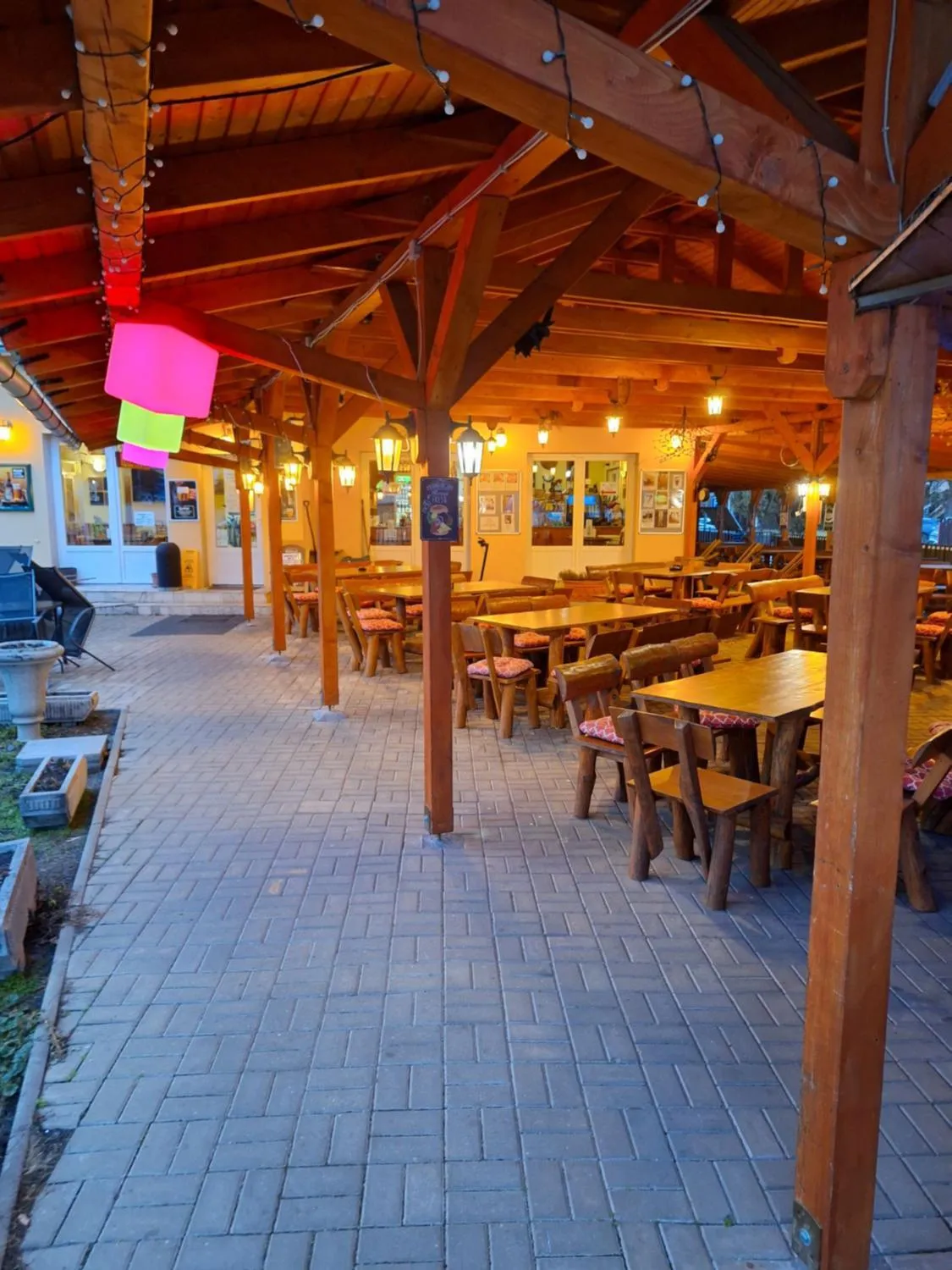 Grill Terasz Étterem és Szálláshely