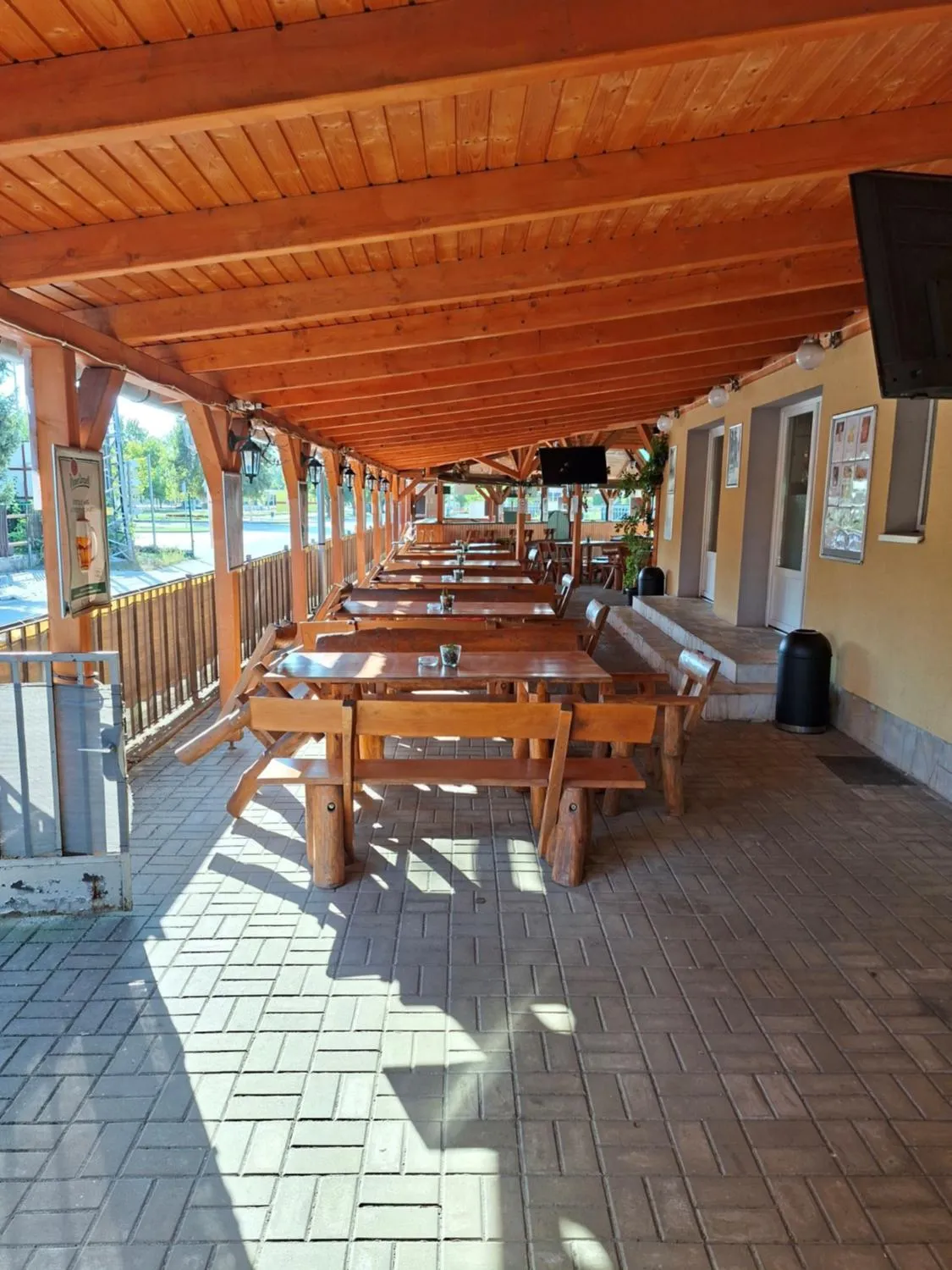 Grill Terasz Étterem és Szálláshely