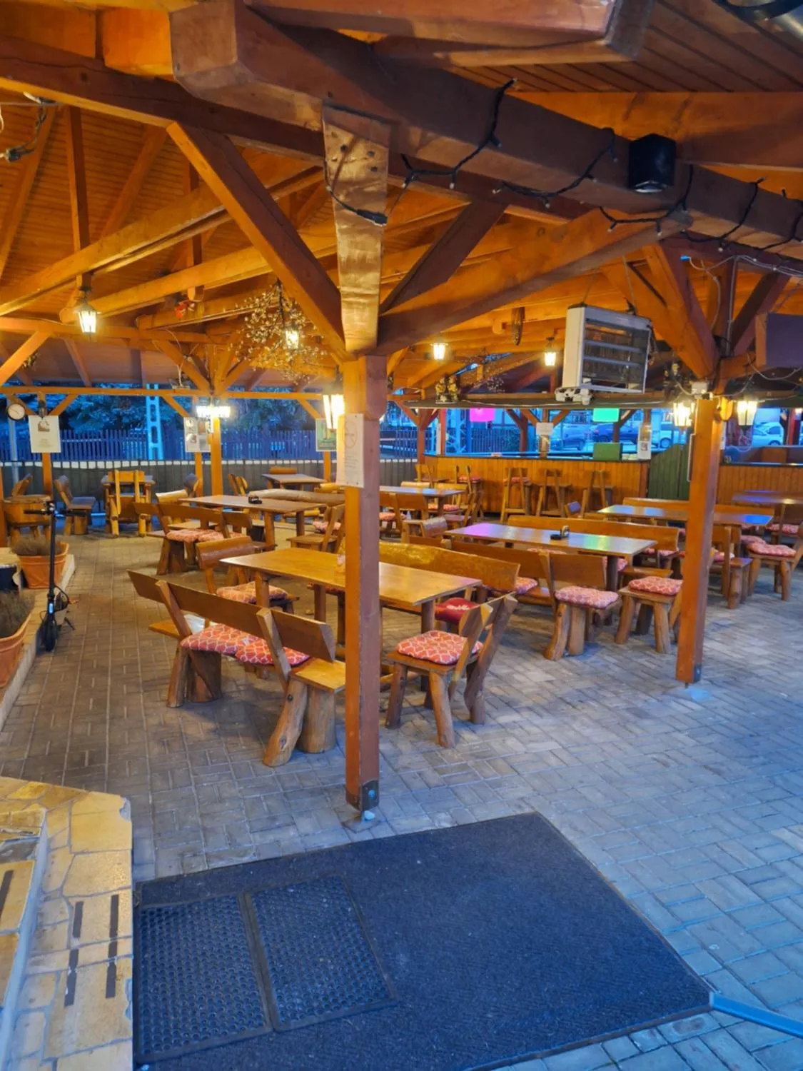 Grill Terasz Étterem és Szálláshely