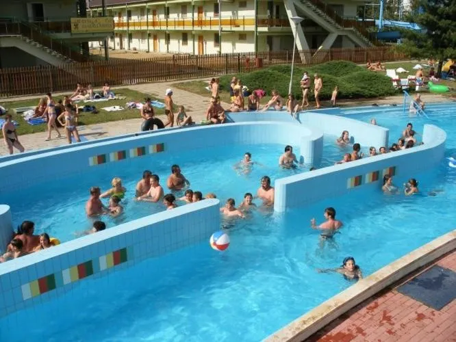 Open Air Bath in Grill Terasz Étterem és Szálláshely