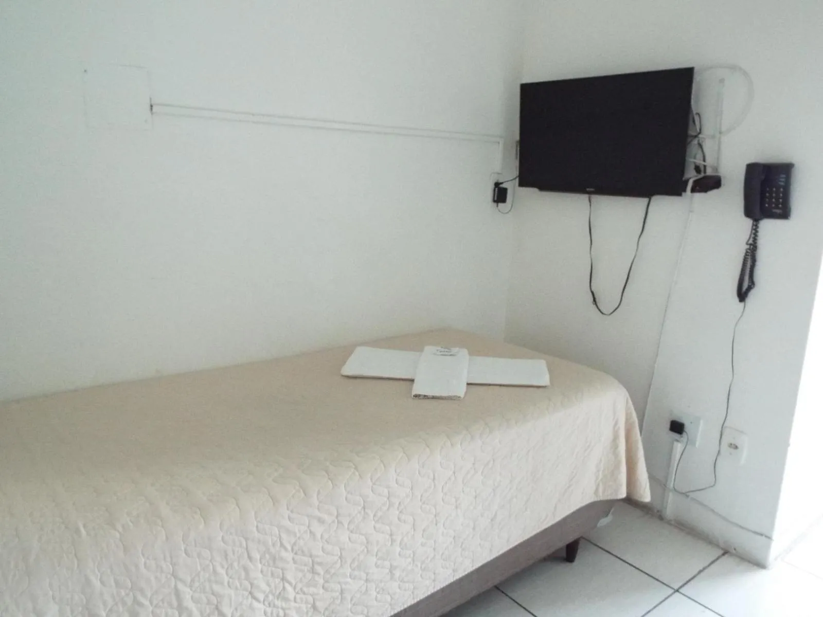 Bed in Hotel Paraiso