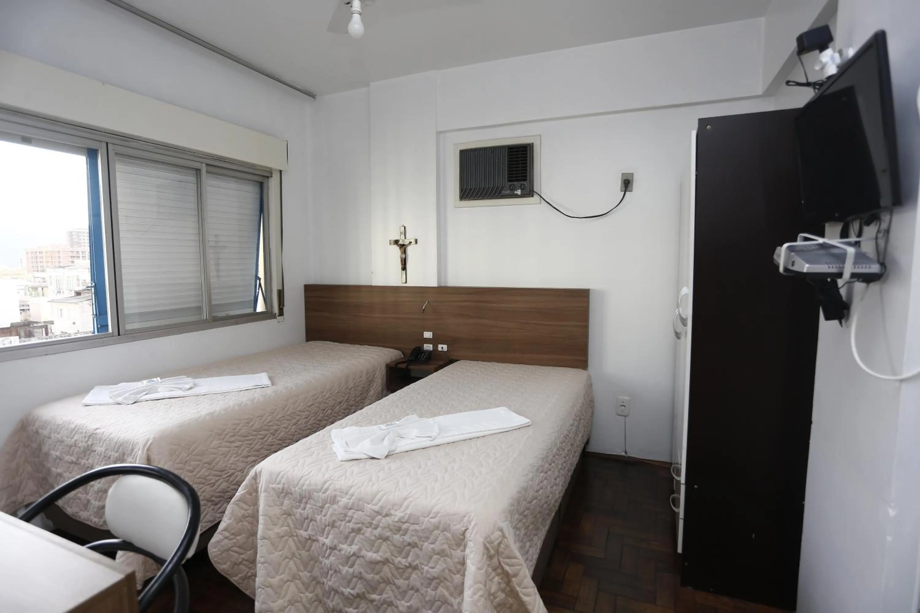 Bed in Hotel Paraiso