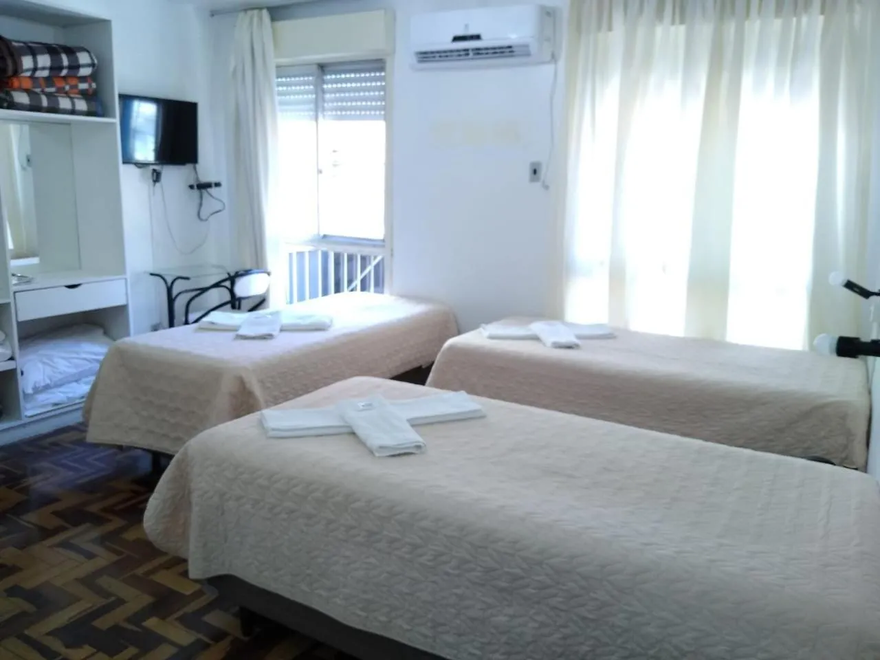 Bed in Hotel Paraiso