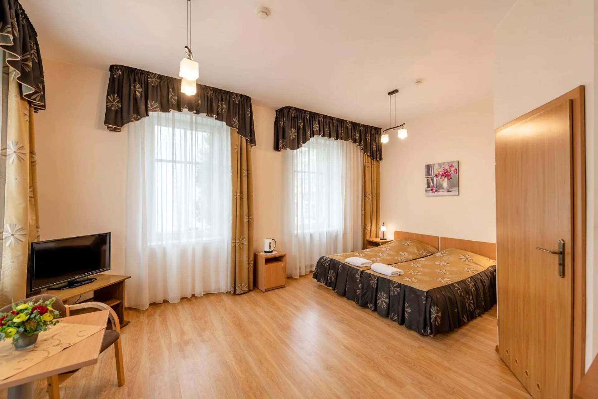 Bed in Dom Wypoczynkowy HALKA Kudowa-Zdrój w górach