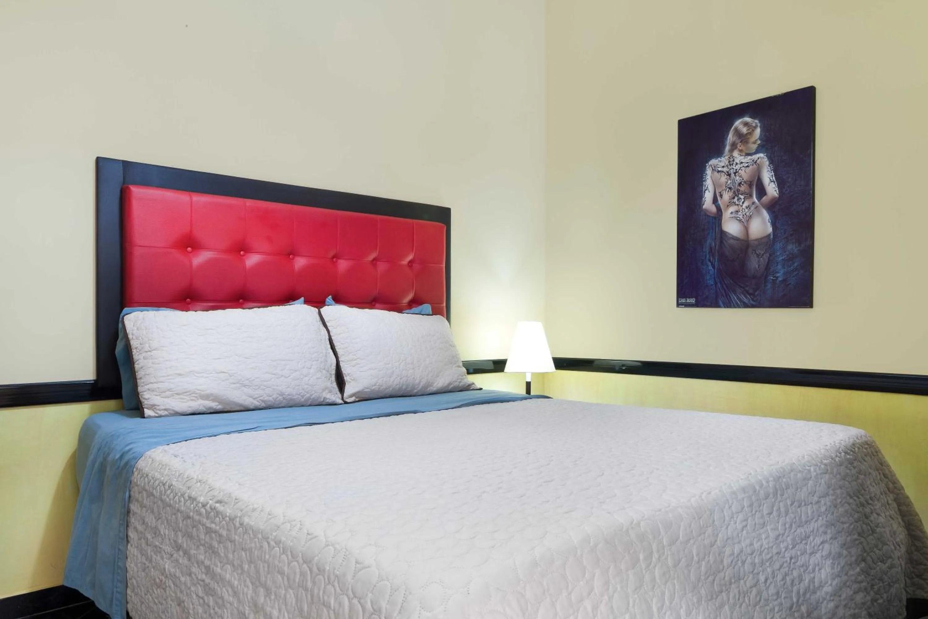 Bed in The Lofts @ 11