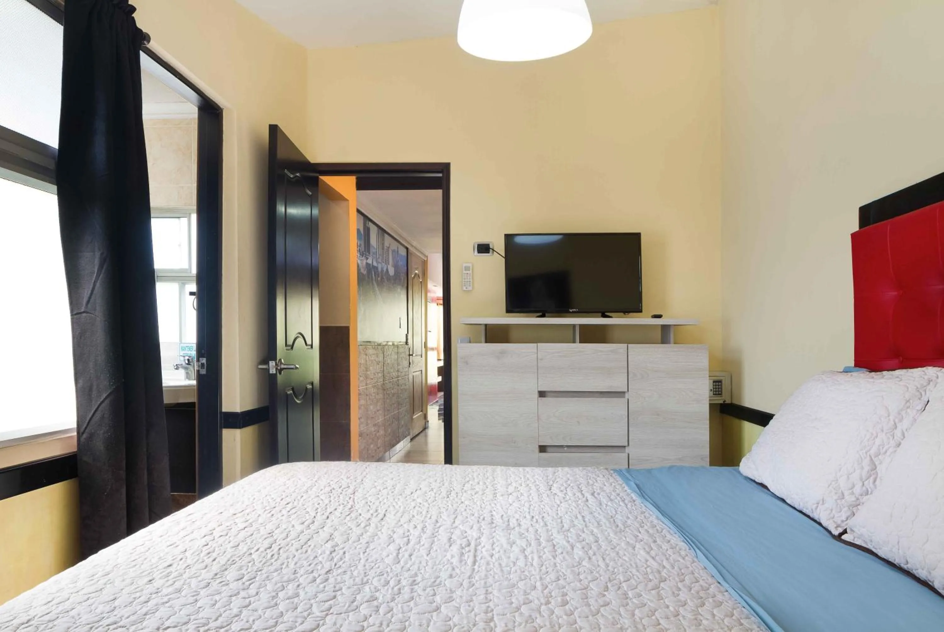 Bed in The Lofts @ 11