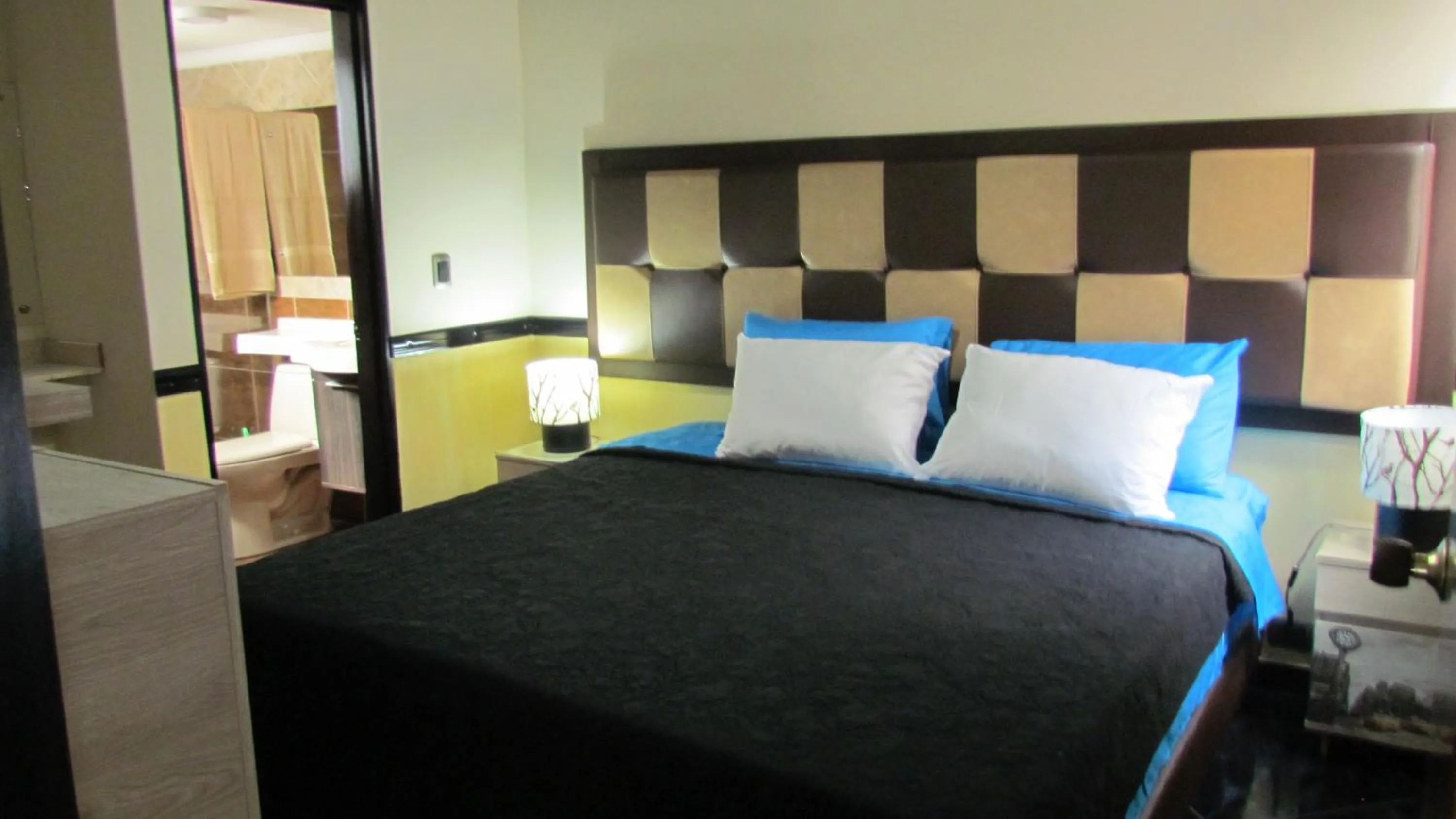 Bed in The Lofts @ 11