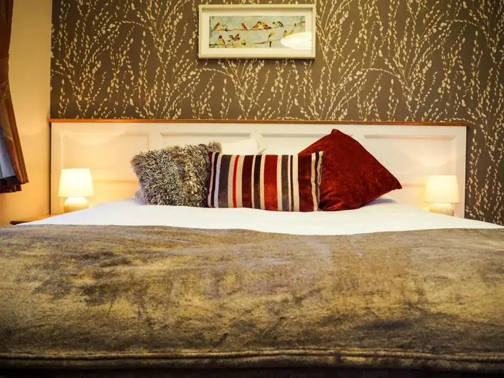 Bedroom, Bed in The Parkwood Hotel Bedroom, Bed in The Parkwood Hotel