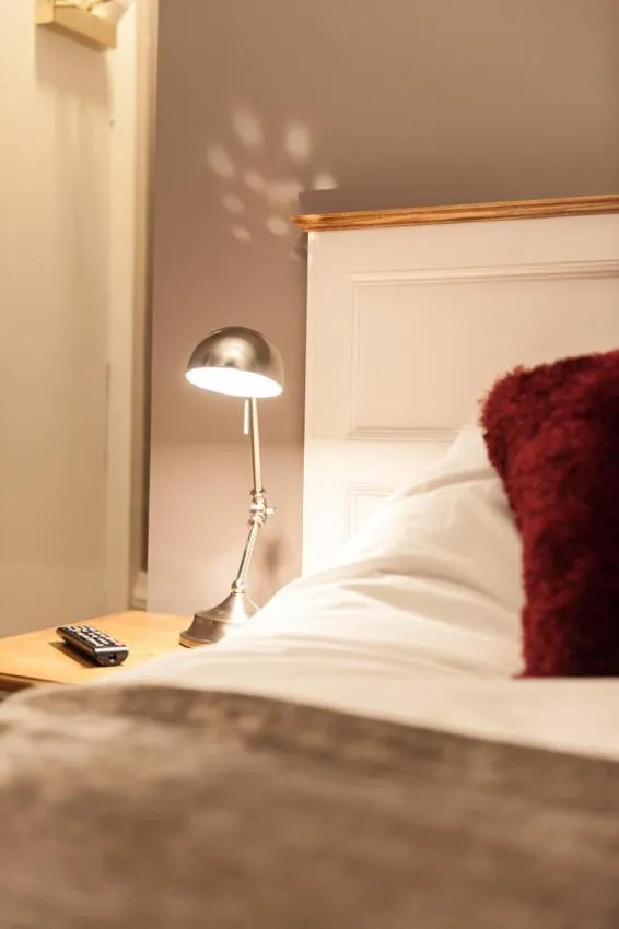 Standard Twin Room in Parkwood Hotel