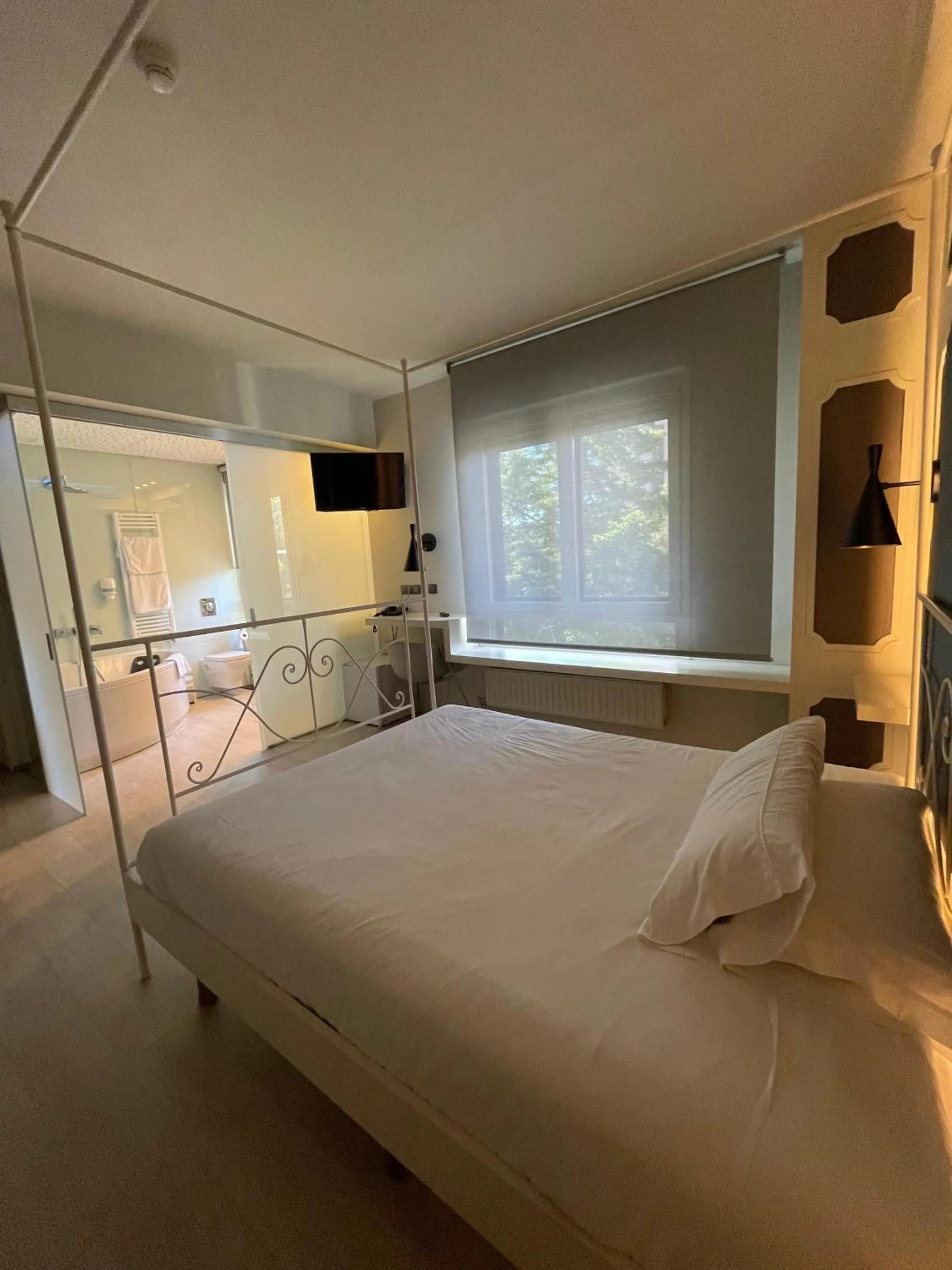 Photo of the whole room, Bed in Hotel Confort BRASEROS