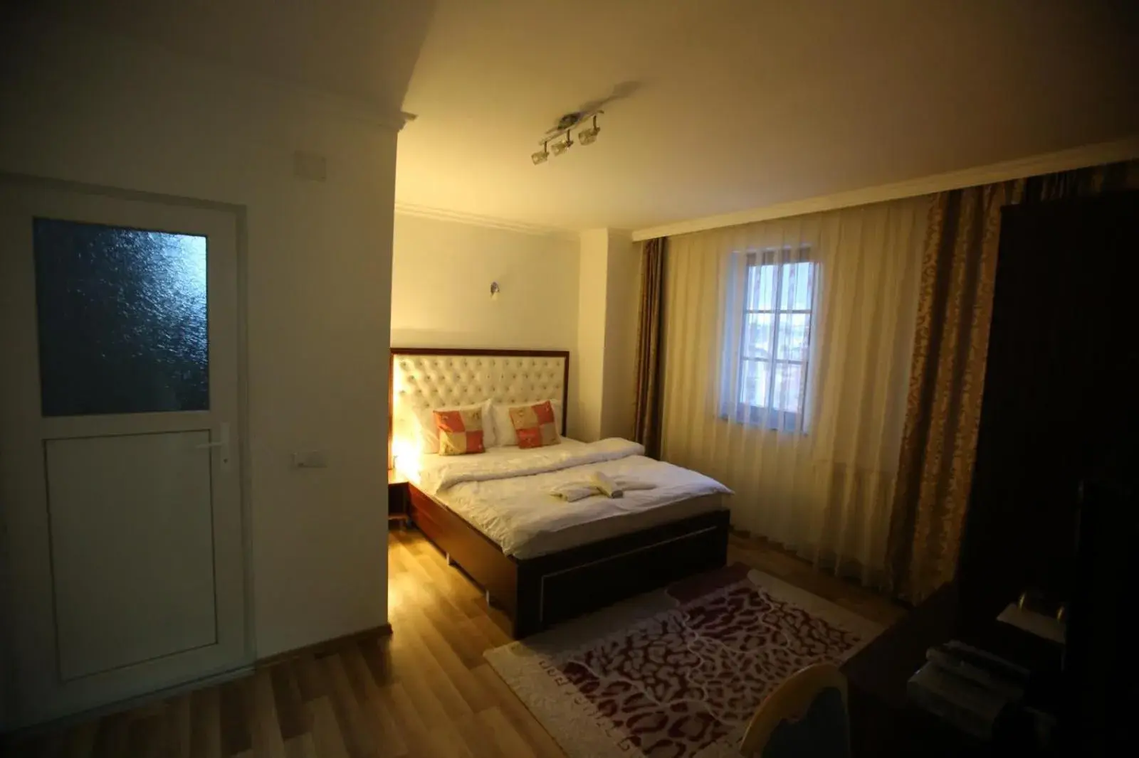 Deluxe Double Room - single occupancy in Hotel Venisi Deluxe Double Room - single occupancy in Hotel Venisi