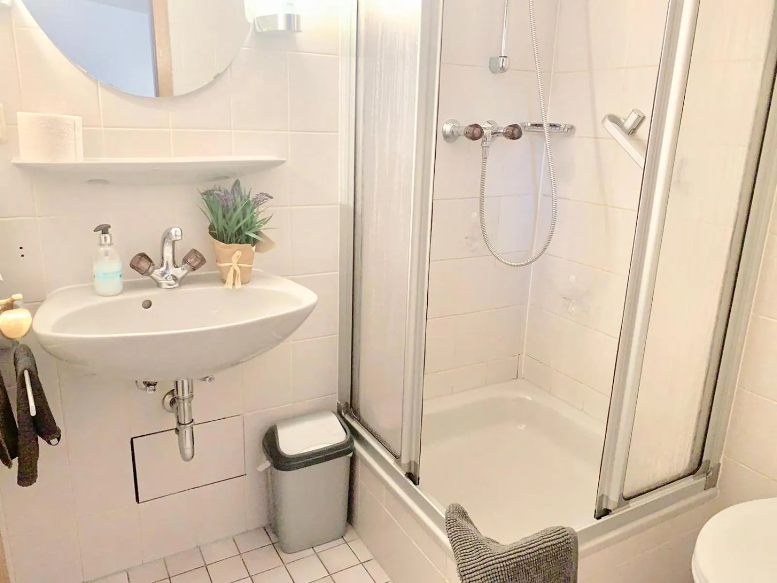 Shower in Hotel & Hostel Albstadt