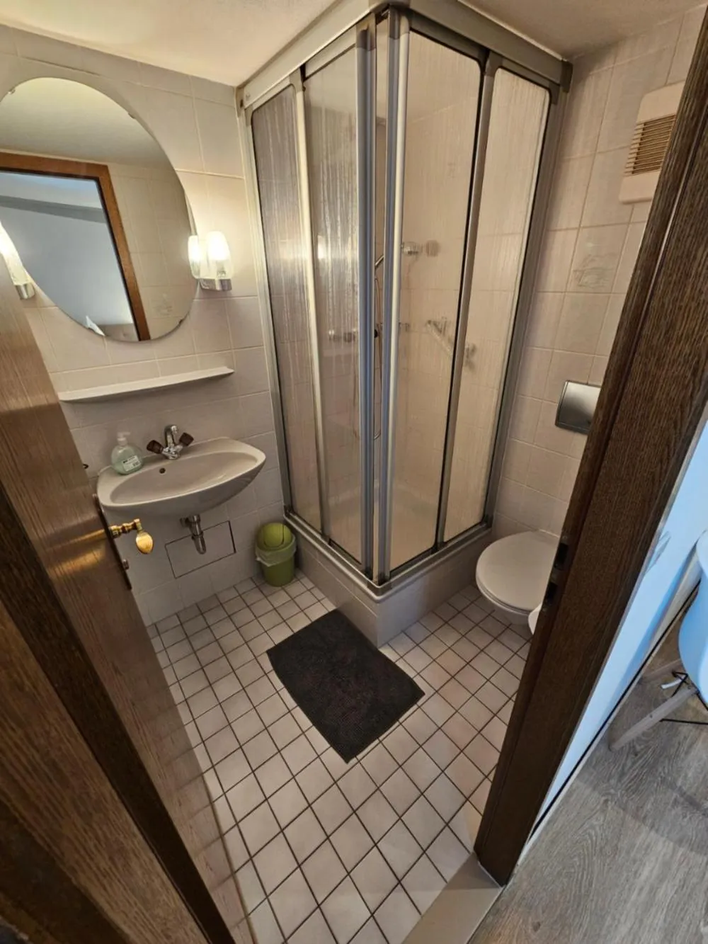 Bathroom in Hotel & Hostel Albstadt