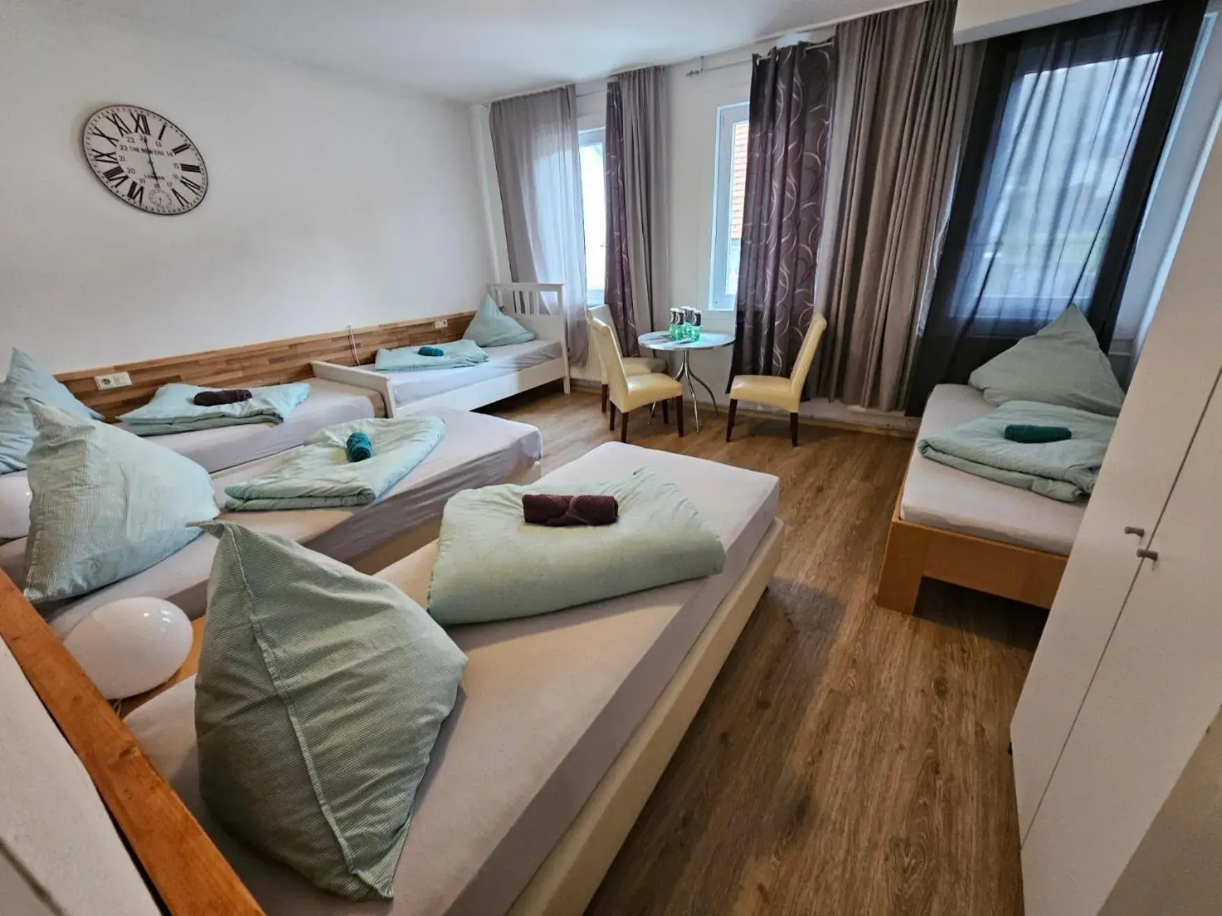Triple Room with Shared Bathroom in Hotel & Hostel Albstadt Triple Room with Shared Bathroom in Hotel & Hostel Albstadt